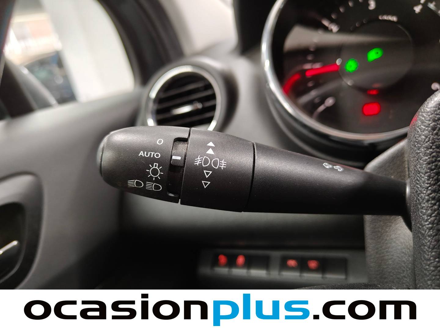 Equipamiento del Peugeot 3008 Peugeot 3008 1.6 BlueHDI FAP Style (120 CV)
