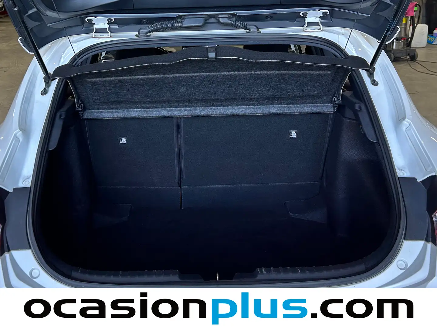 Foto Toyota Corolla Toyota Corolla 125H Business E-CVT (122 CV)