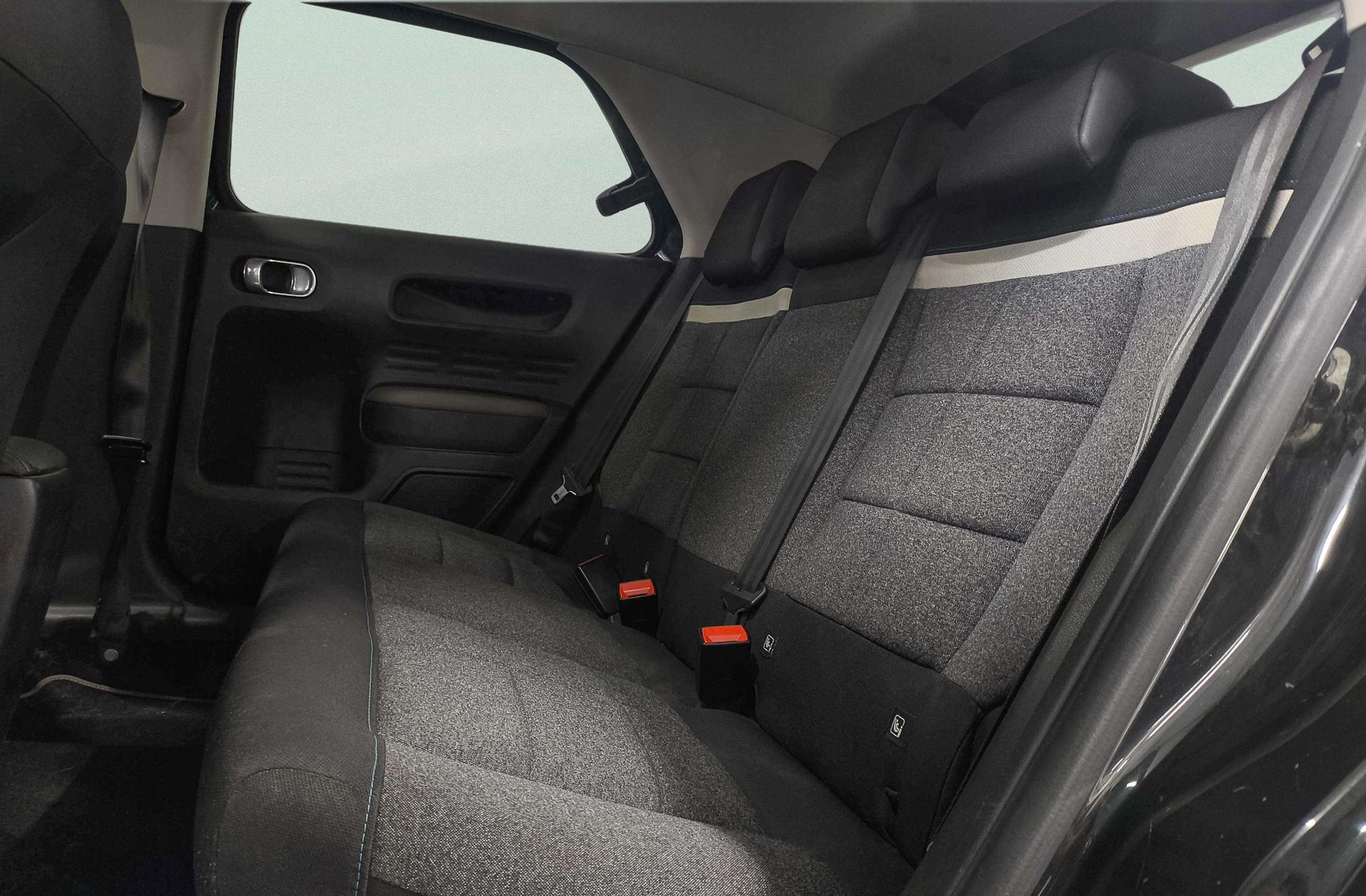 Citroën C4 Cactus BlueHDi 100 Shine - foto 11