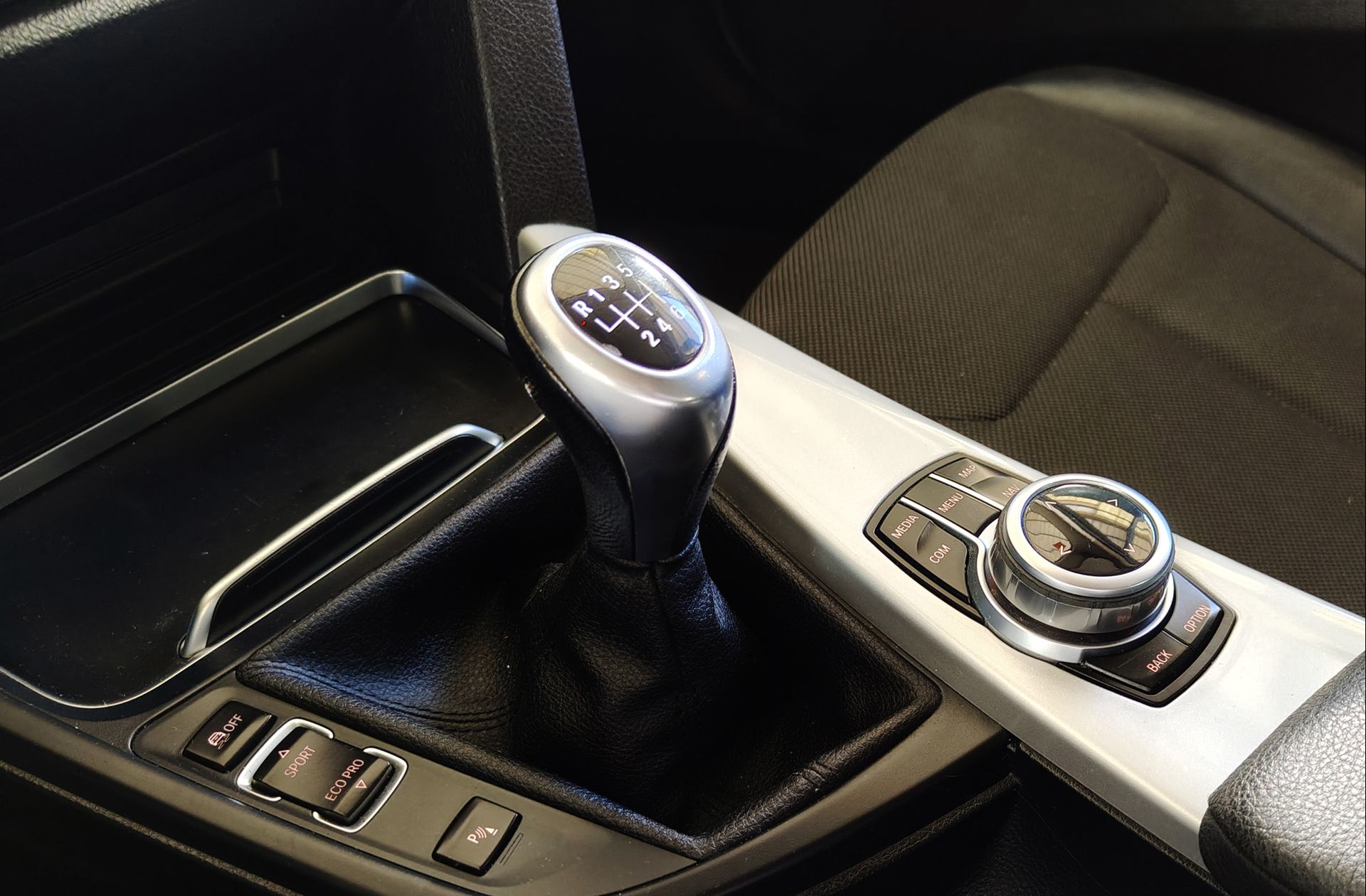 BMW Serie 3 318d Touring - foto 5
