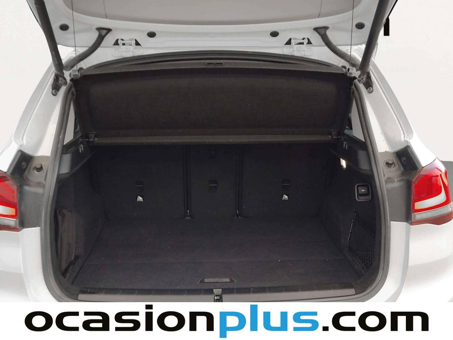 Fotos maletero BMW X1 BMW X1 sDrive16d Business (116 CV)
