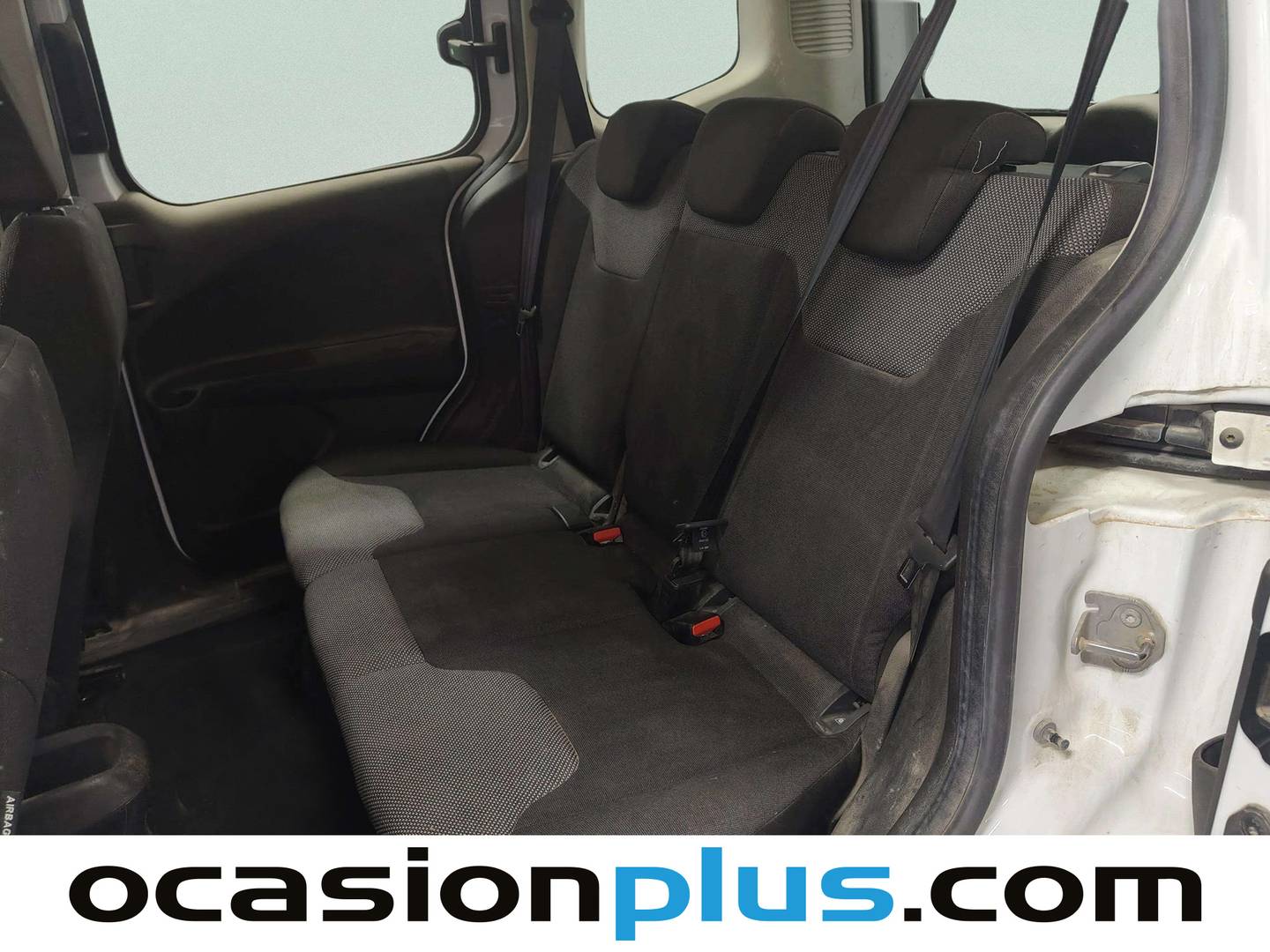 Foto asientos traseros Ford Tourneo Courier Ford Tourneo Courier 1.0 EcoBoost Ambiente (100 CV)