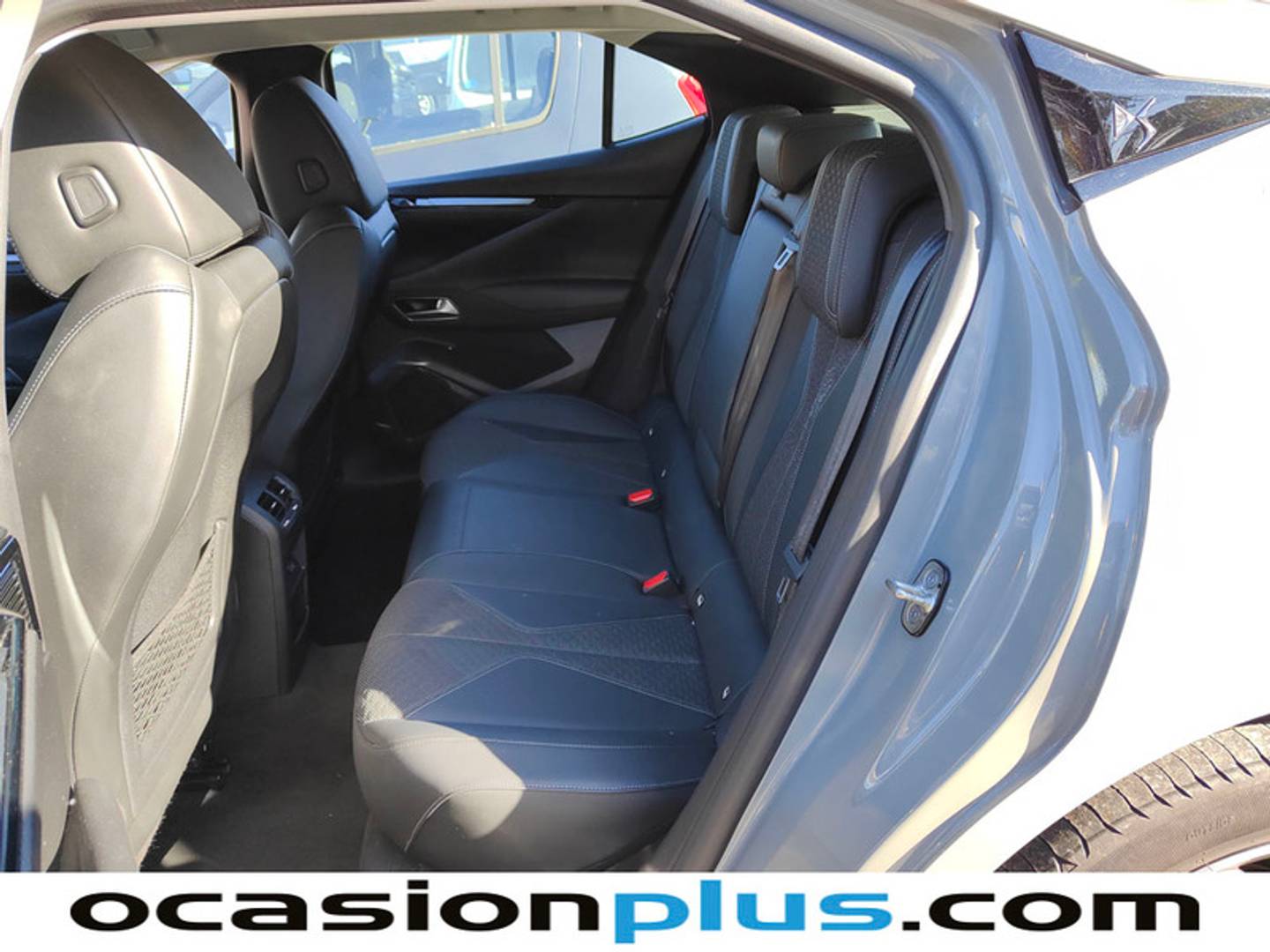 Foto DS DS 4 DS DS4 BlueHDi 130 Trocadero Auto (130 CV)