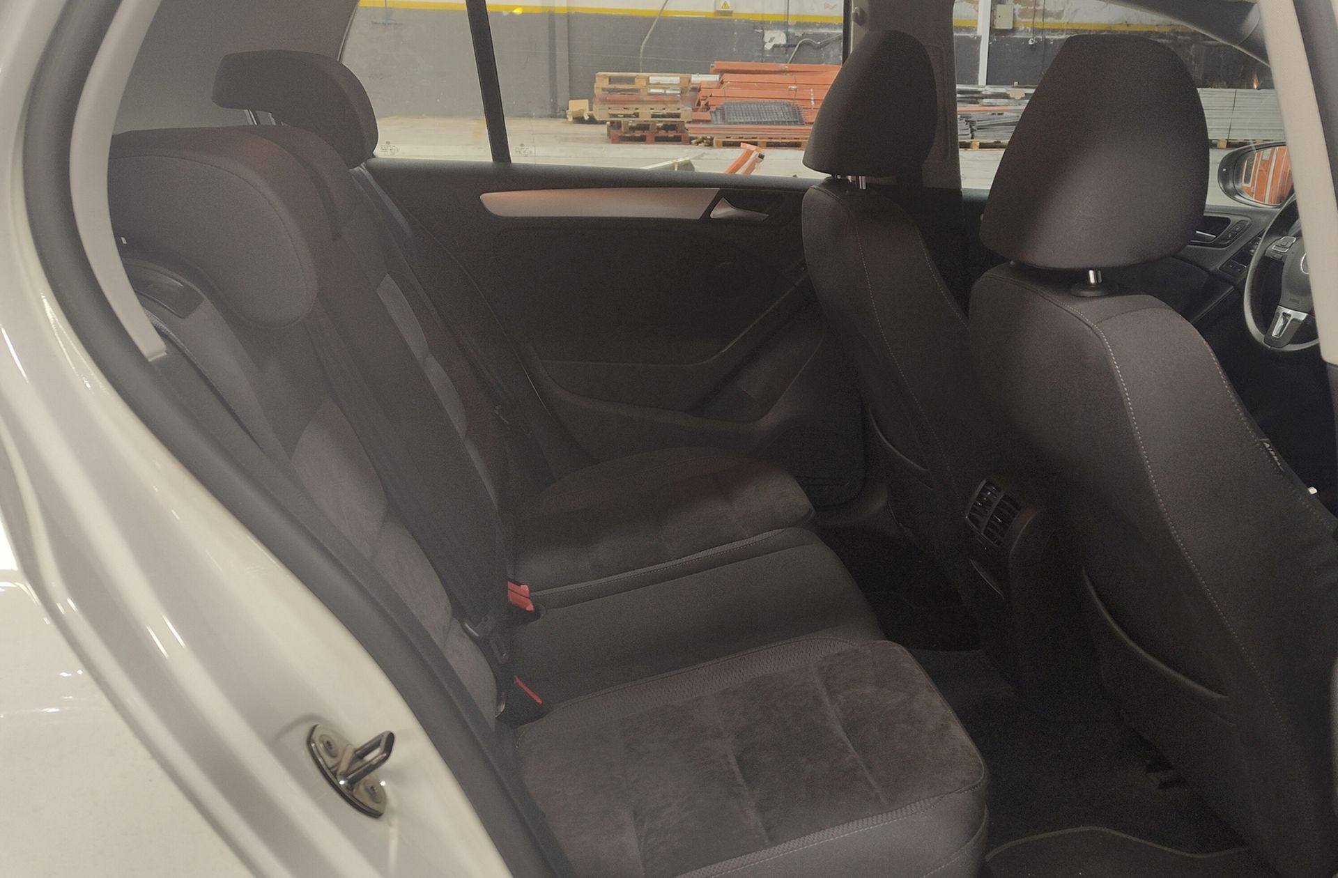 Volkswagen Golf Sport 1.6 TDI CR DSG Pack R-Line - foto 15