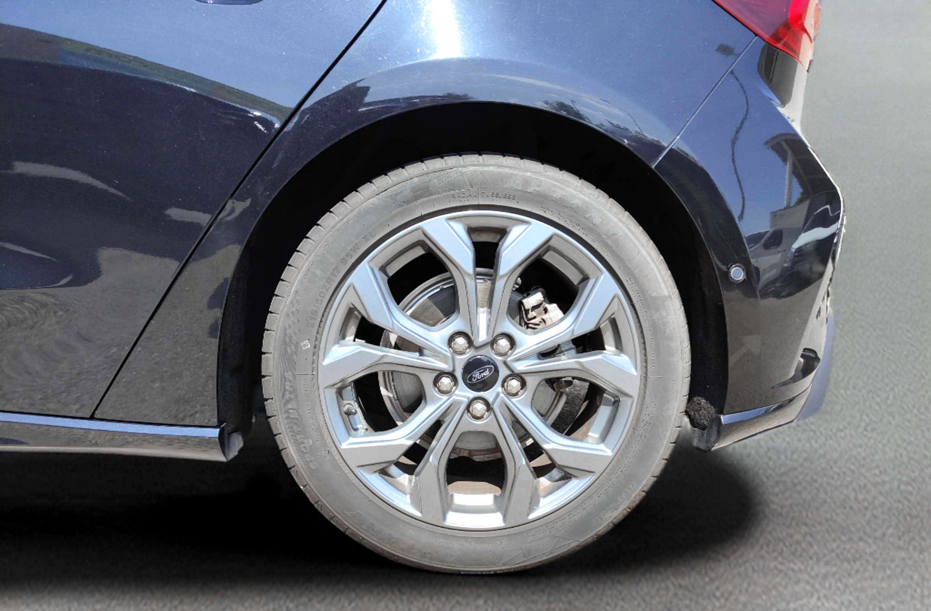 Ford Focus 1.0 EcoBoost MHEV ST-Line - foto 44