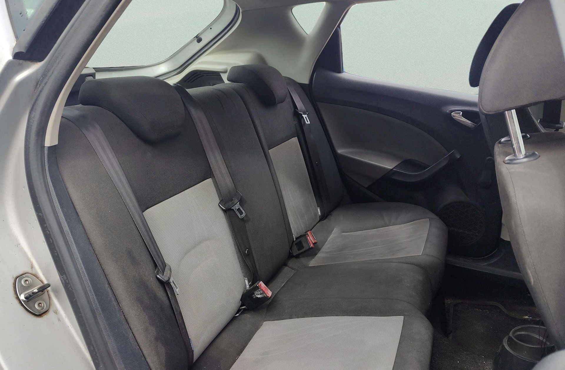 SEAT Ibiza 1.6 TDI Style - foto 13