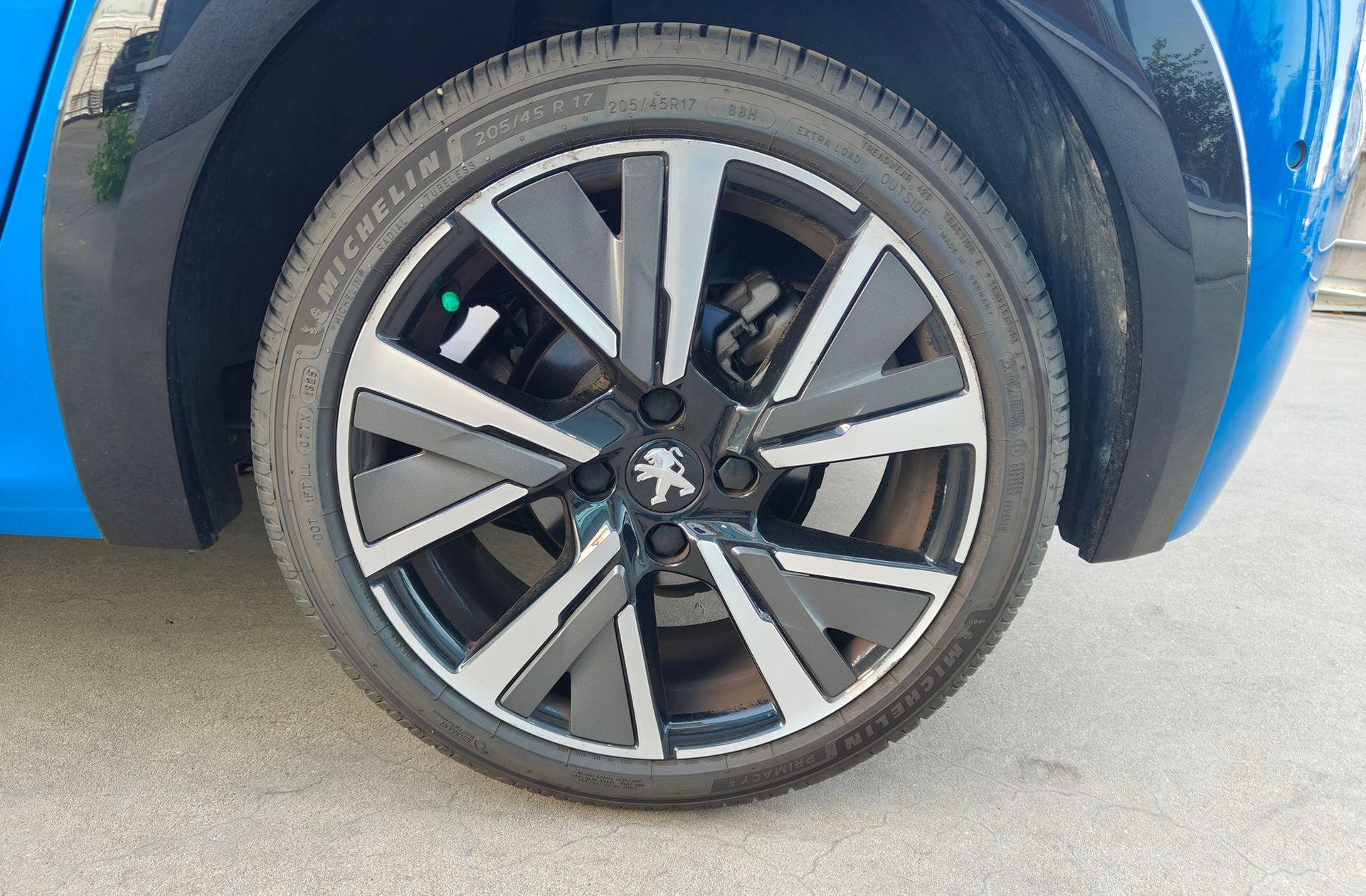 Peugeot 208 PureTech 100 GT EAT8 - foto 43