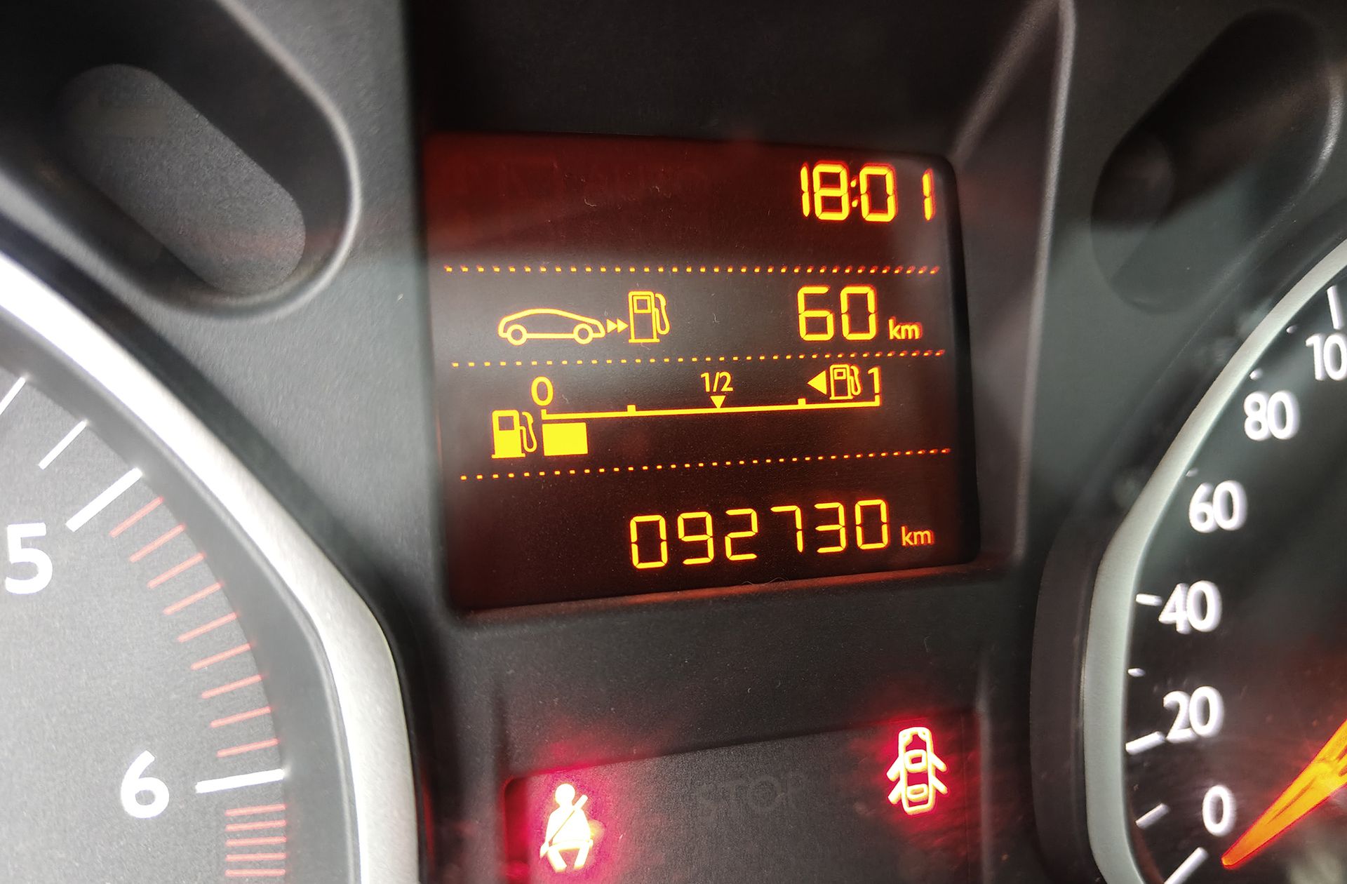 Citroën C-Elysée HDi 90 Seduction - foto 7