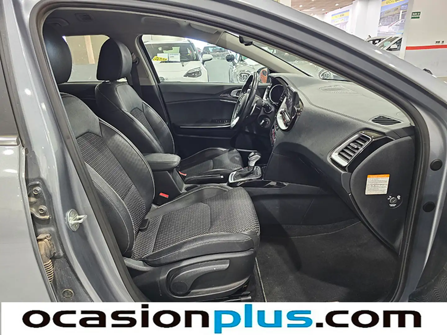 Foto KIA Ceed Tourer Kia Ceed Tourer 1.0 MHEV Tech DCT (120 CV)