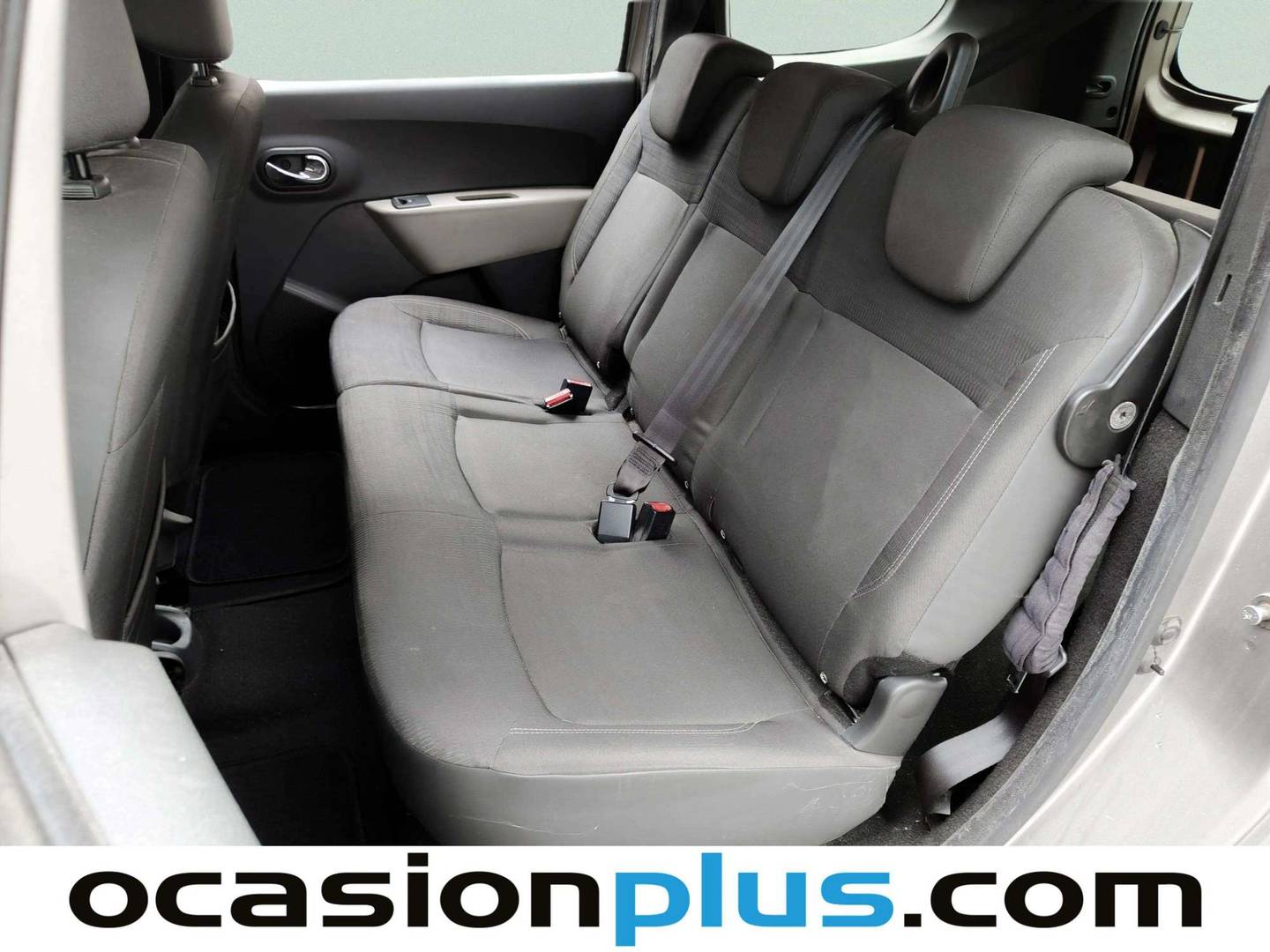 Foto asientos traseros Dacia Lodgy Dacia Lodgy Laureate dCi (90 CV)