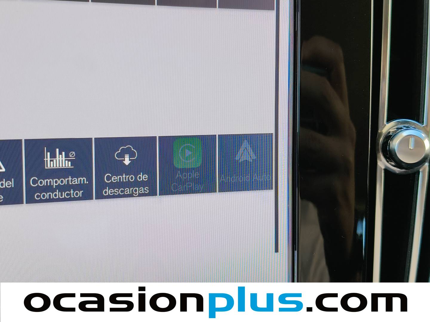 Equipamiento del Volvo XC40 Volvo XC40 T3 Momentum Pro Auto  (163 CV)