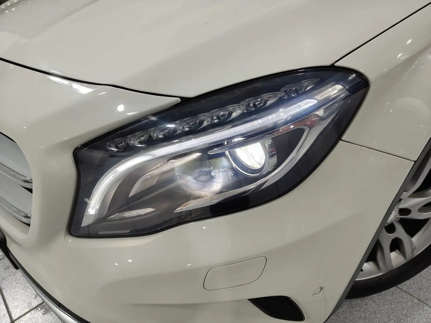 Foto Mercedes GLA Mercedes-Benz GLA GLA 200 CDI Urban (136 CV)