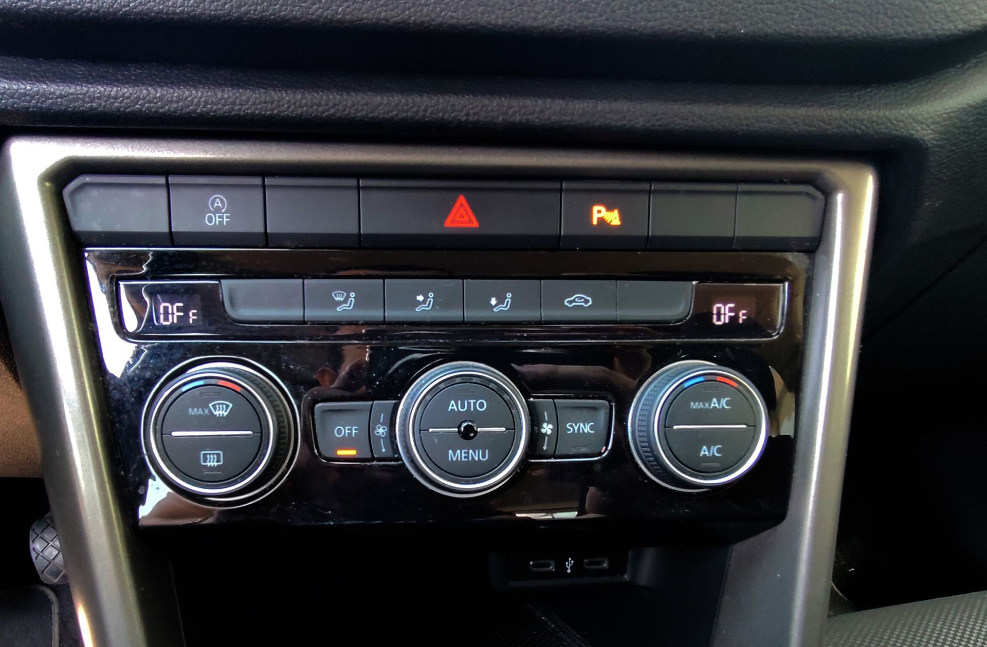 Volkswagen T-Roc Advance 1.0 TSI - foto 34
