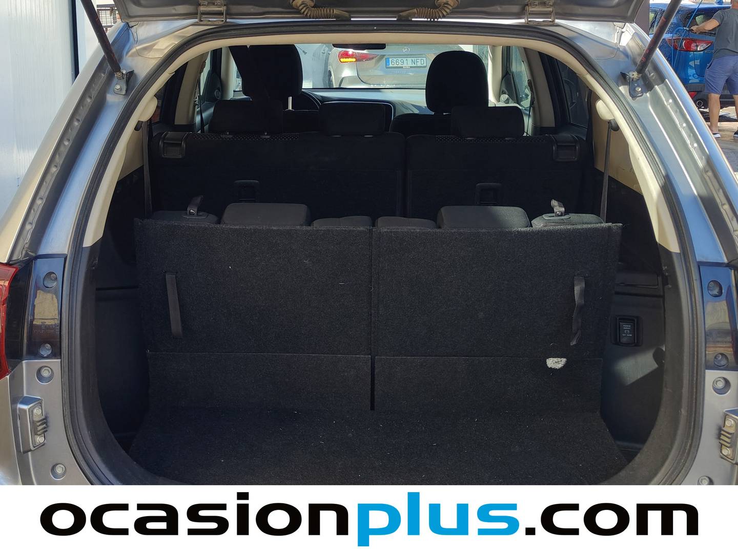 Fotos maletero Mitsubishi Outlander Mitsubishi Outlander 220 DI-D Motion 4WD (150 CV) 7 Plazas