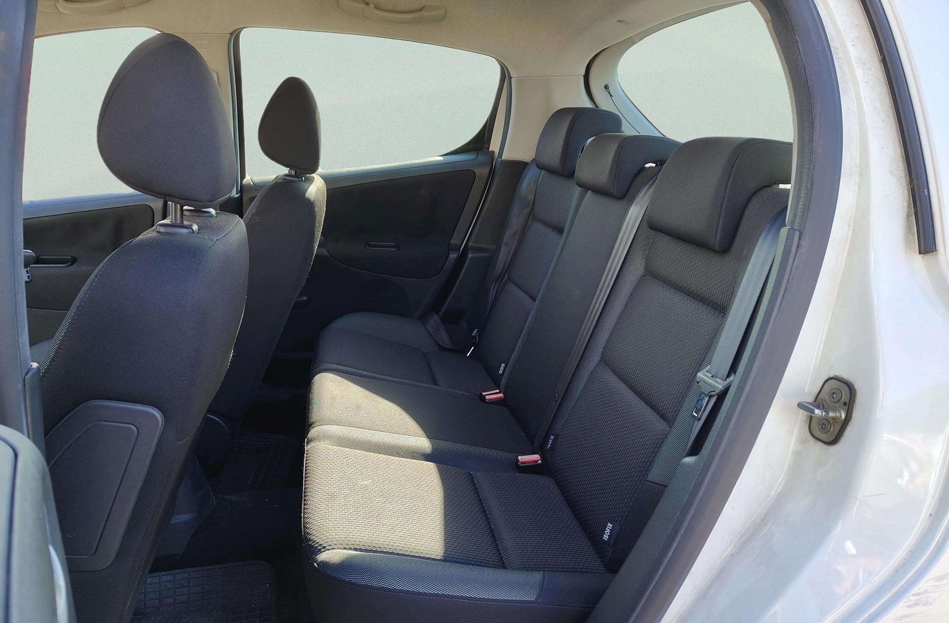 Peugeot 207 1.4 HDi FAP - foto 9