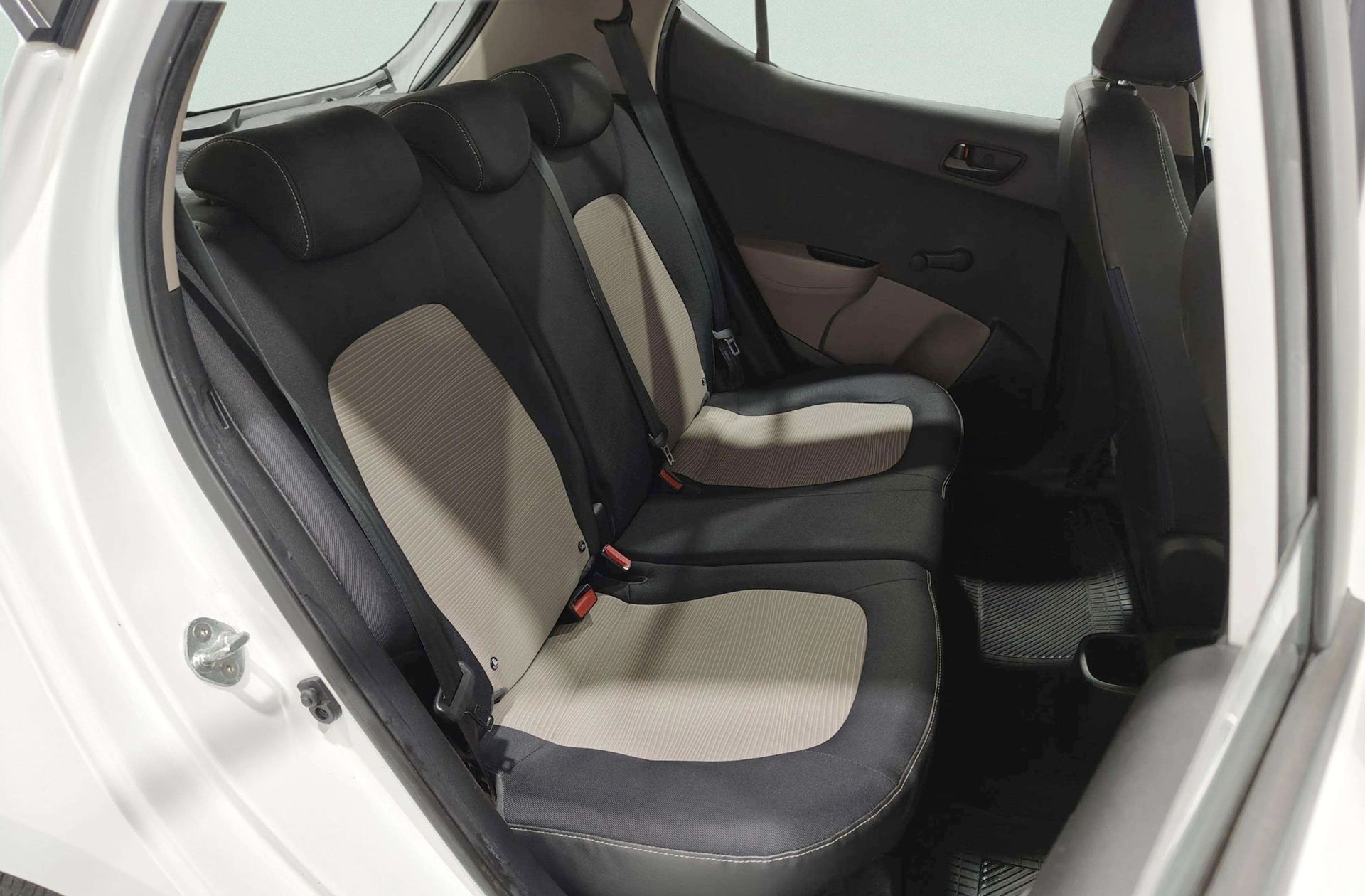 Hyundai i10 1.0 Klass - foto 13