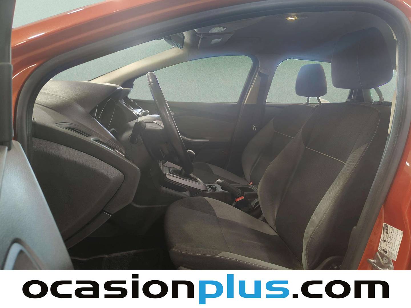 Foto asientos delanteros Ford Focus Ford Focus Sportbreak 1.6 TI-VCT Trend (105 CV)