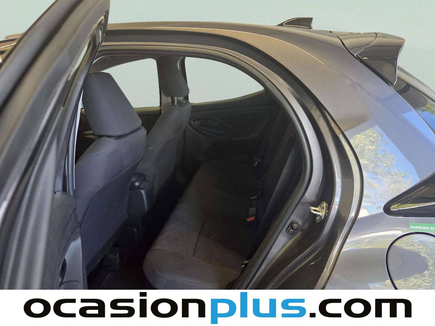 Foto asientos traseros Toyota Yaris Toyota Yaris 120H Active Plus (116 CV)