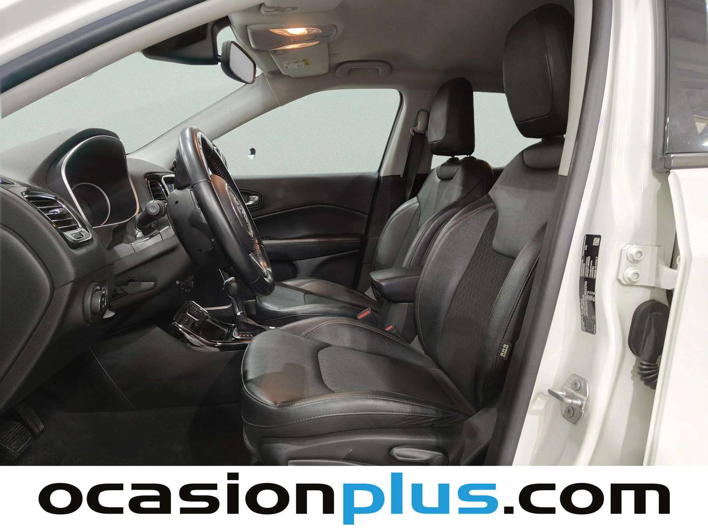 Foto asientos delanteros Jeep Compass Jeep Compass 1.3 Gse Limited 4x2 DDCT (150 CV)