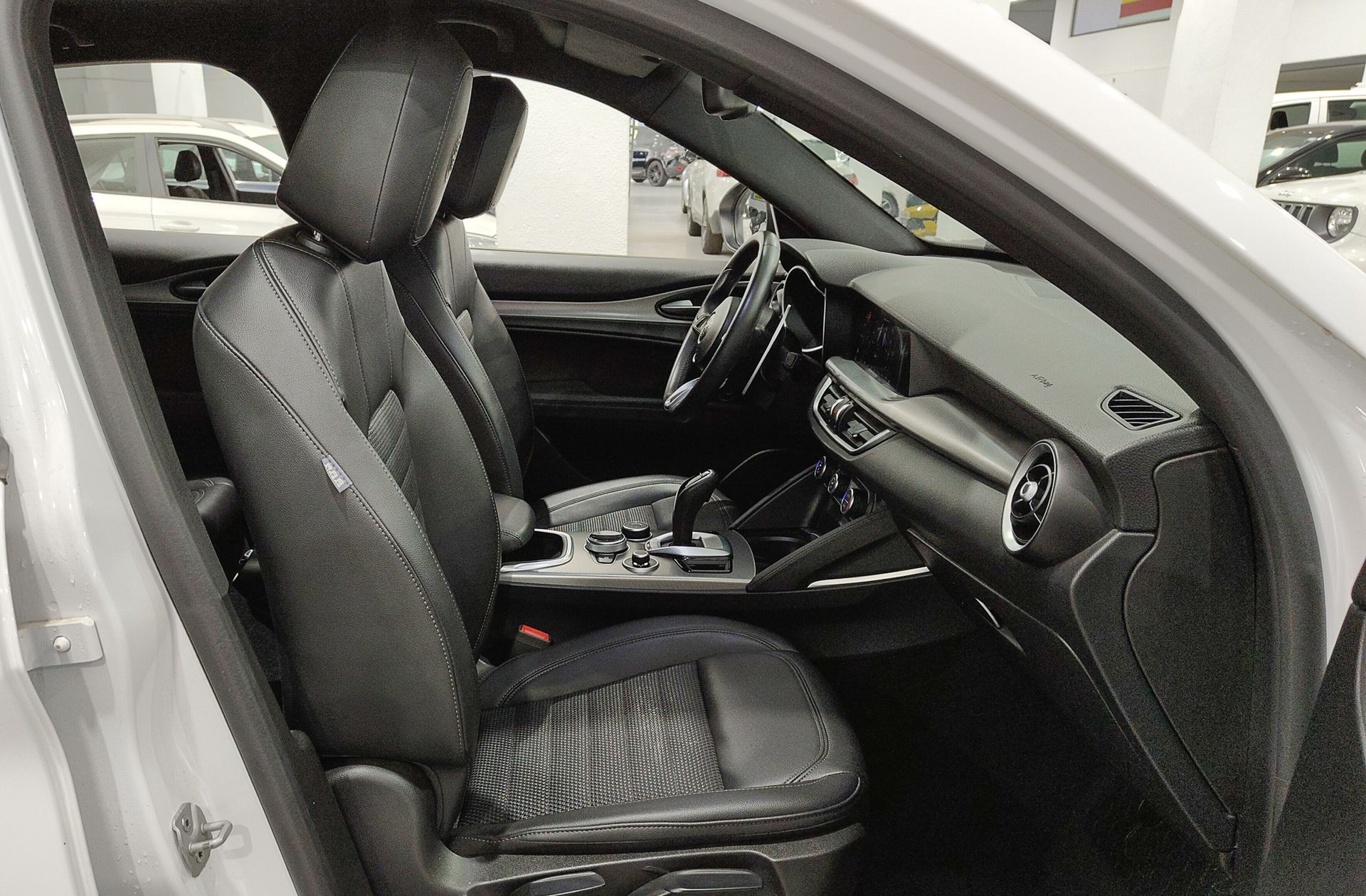 Alfa Romeo Stelvio 2.2 Diesel Sprint RWD - foto 19