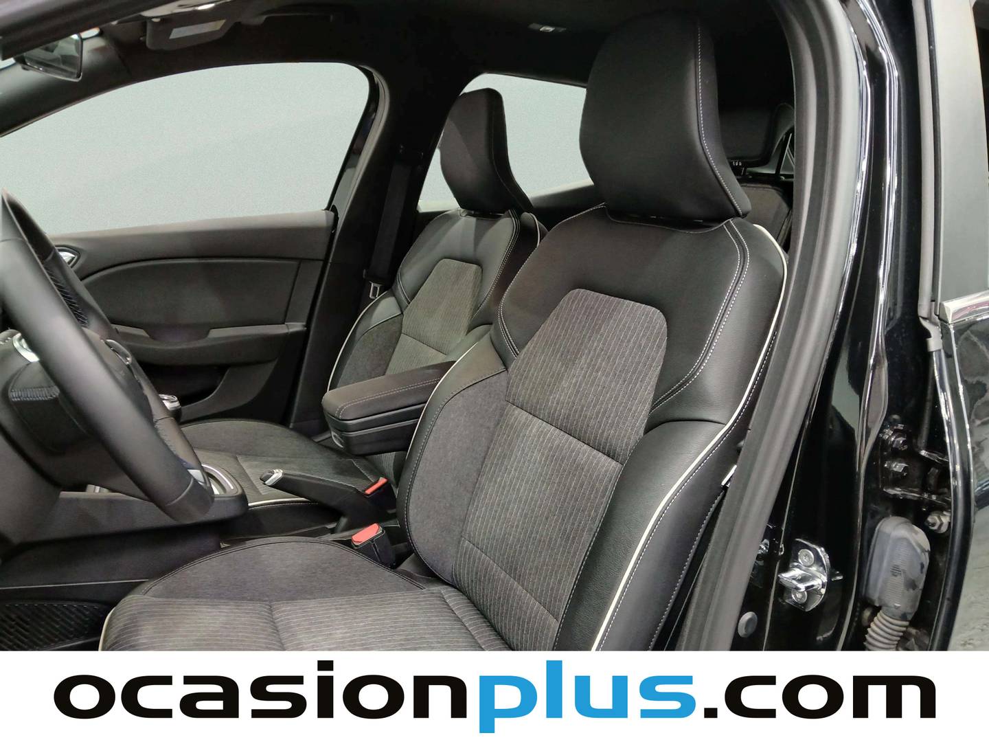 Foto asientos delanteros Renault Clio Renault Clio Zen Blue dCi (100 CV)