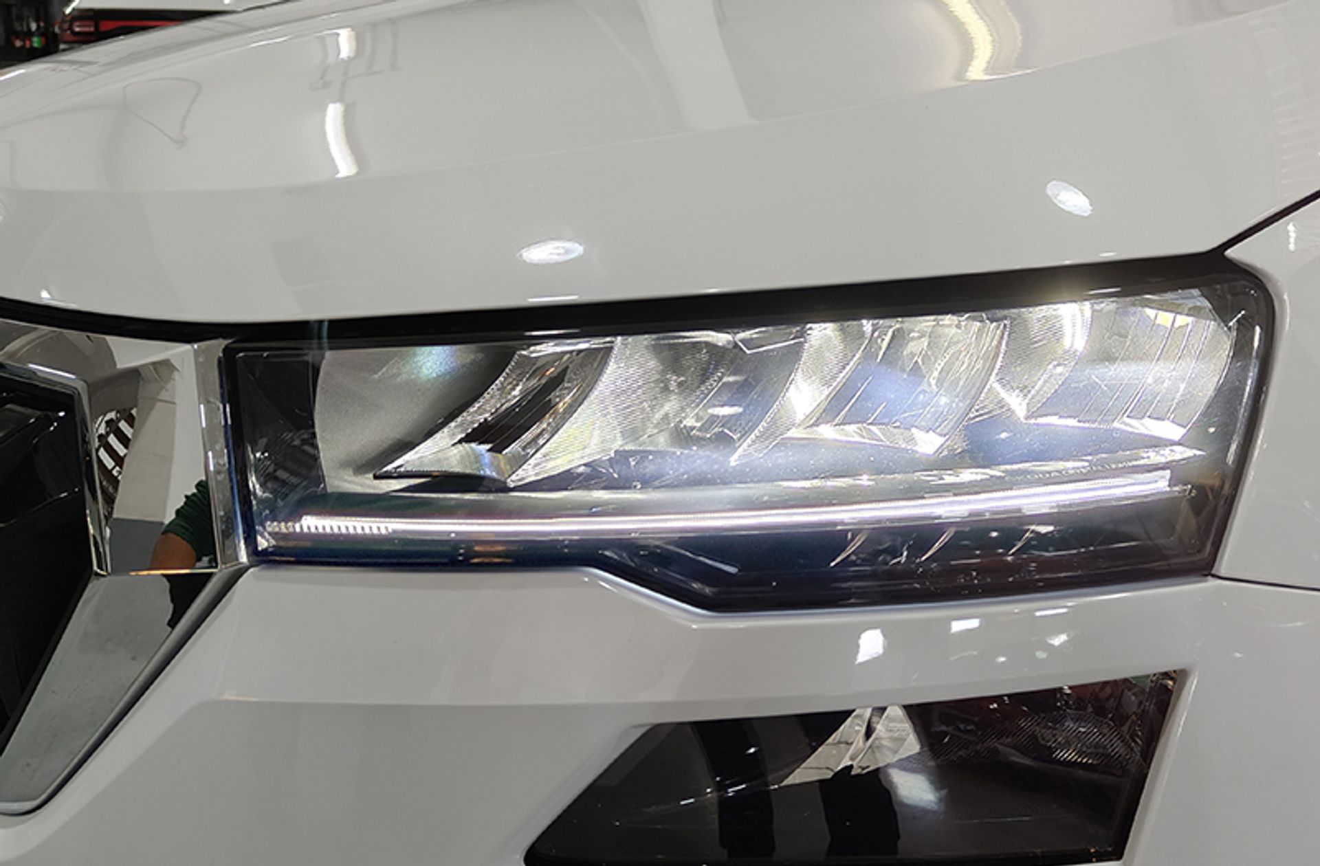 Škoda Karoq 1.0 TSI Ambition - foto 13