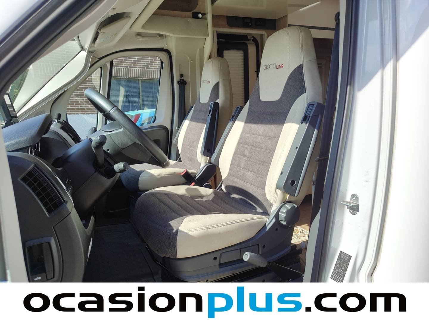 Foto GiottiLine Siena 322 GiottiLine Siena 322 2.2 Diesel (140 CV) 4 Plazas