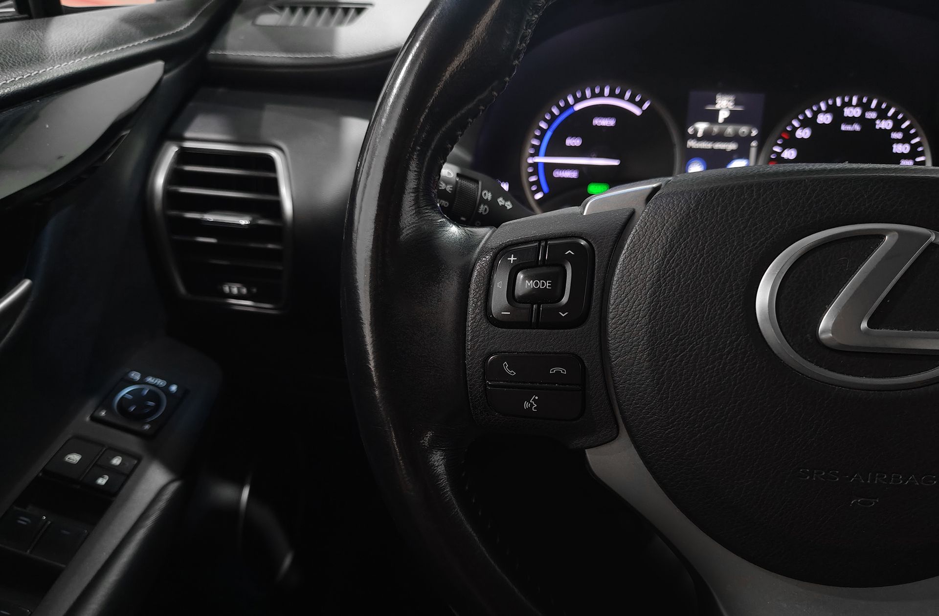 Lexus NX 300h Corporate 2WD Navibox - foto 26