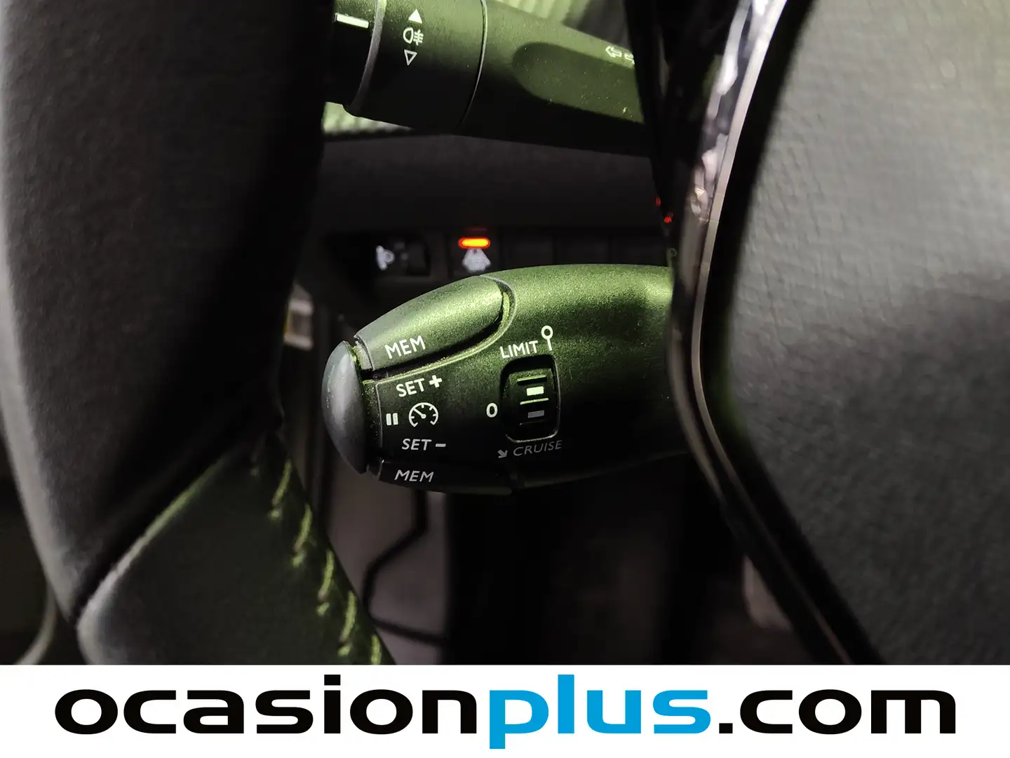 Foto Peugeot 2008 Peugeot 2008 PureTech 130 S&S Allure Pack (130 CV)