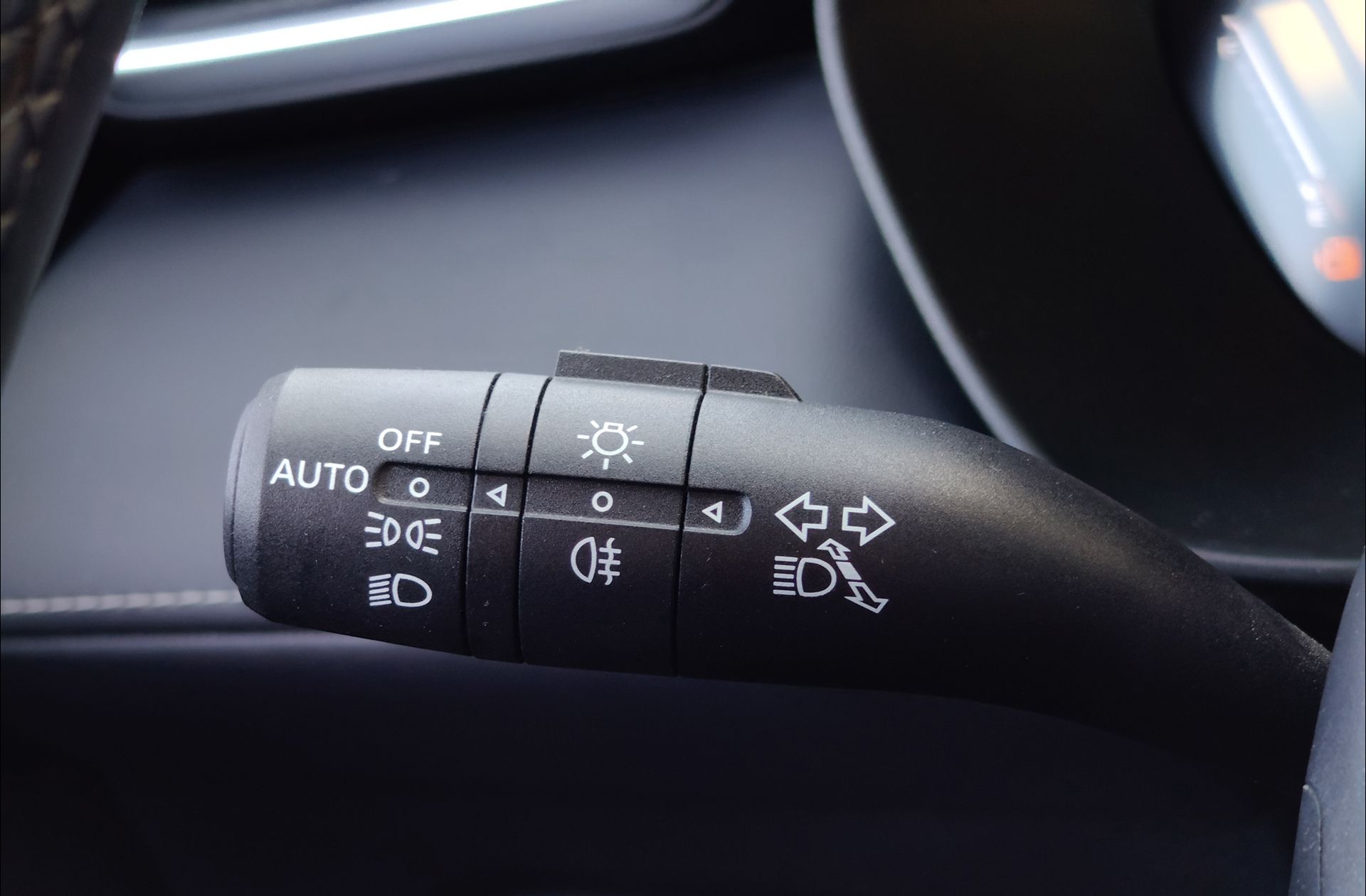 MG ZS 1.5 Hybrid+ Luxury - foto 26