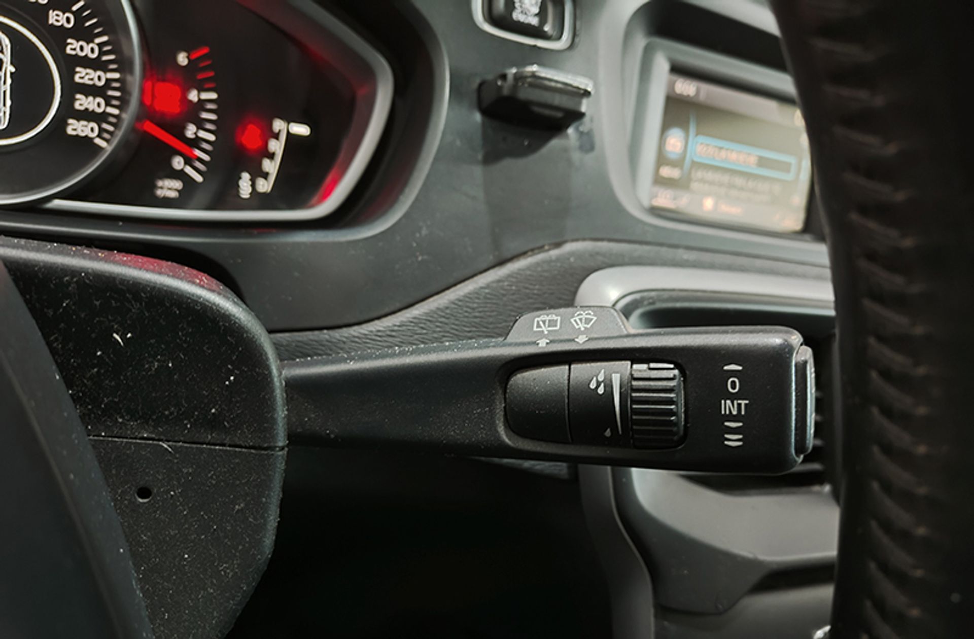 Volvo V40 1.6 D2 Kinetic - foto 22