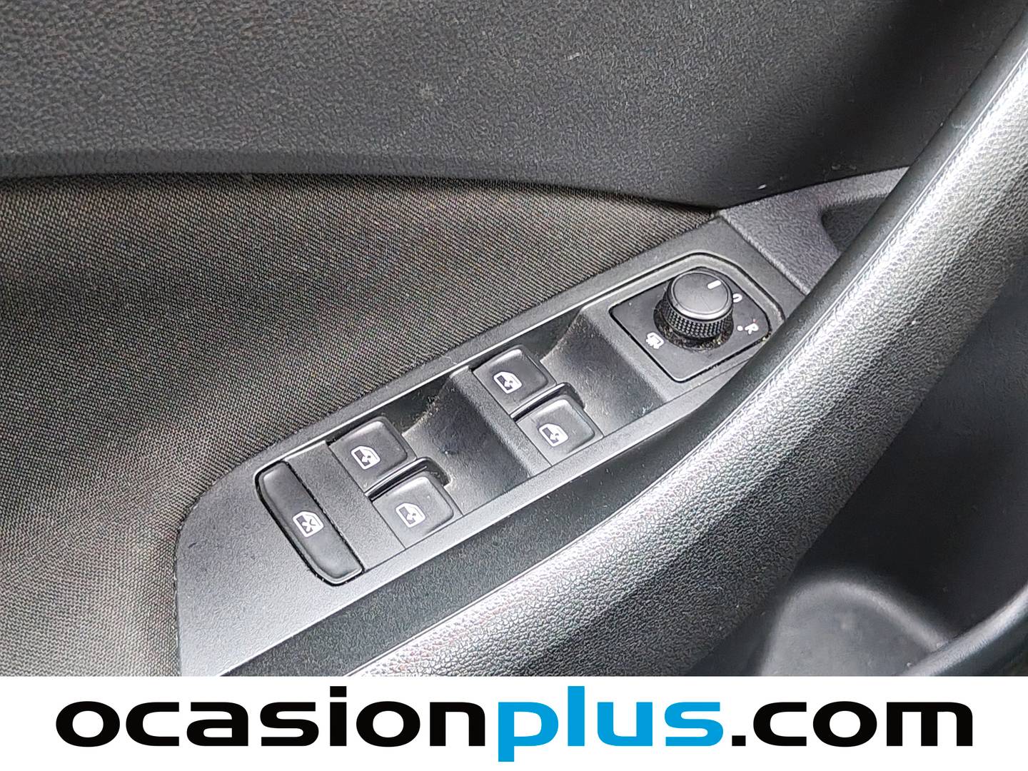 Skoda Kamiq Skoda Kamiq 1.0 TSI Ambition DSG (110 CV) gasolina