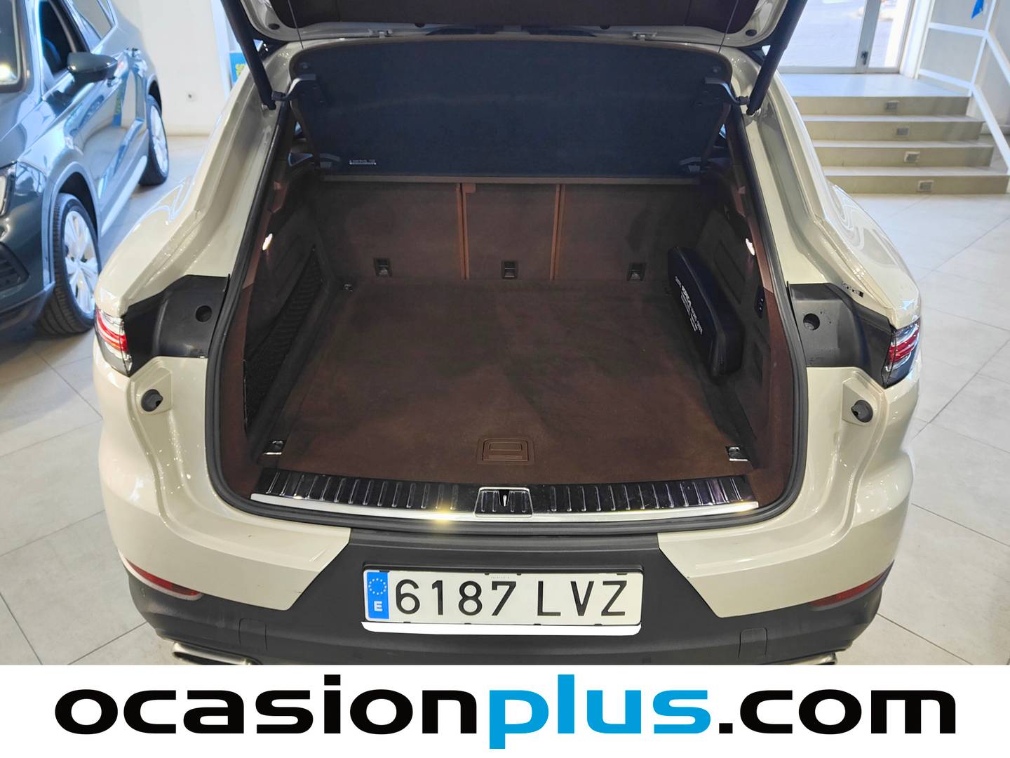 Foto Porsche Cayenne Coupé Porsche Cayenne Coupé E-Hybrid (462 CV)