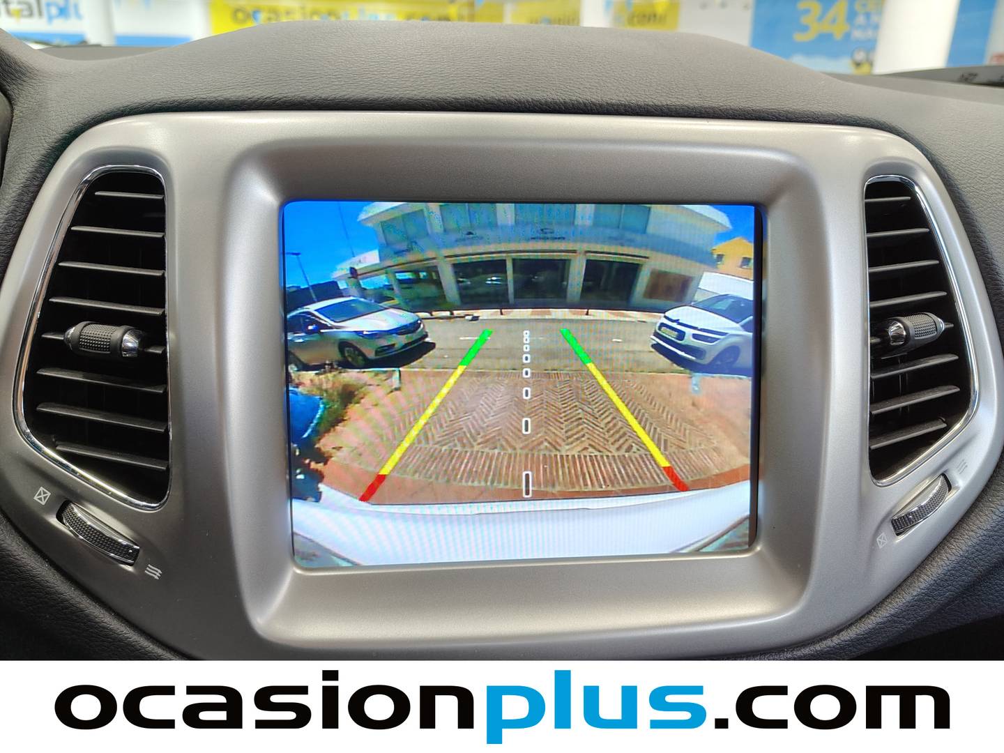 Equipamiento del Jeep Compass Jeep Compass 1.4 Multiair Longitude 4x2 (140 CV)