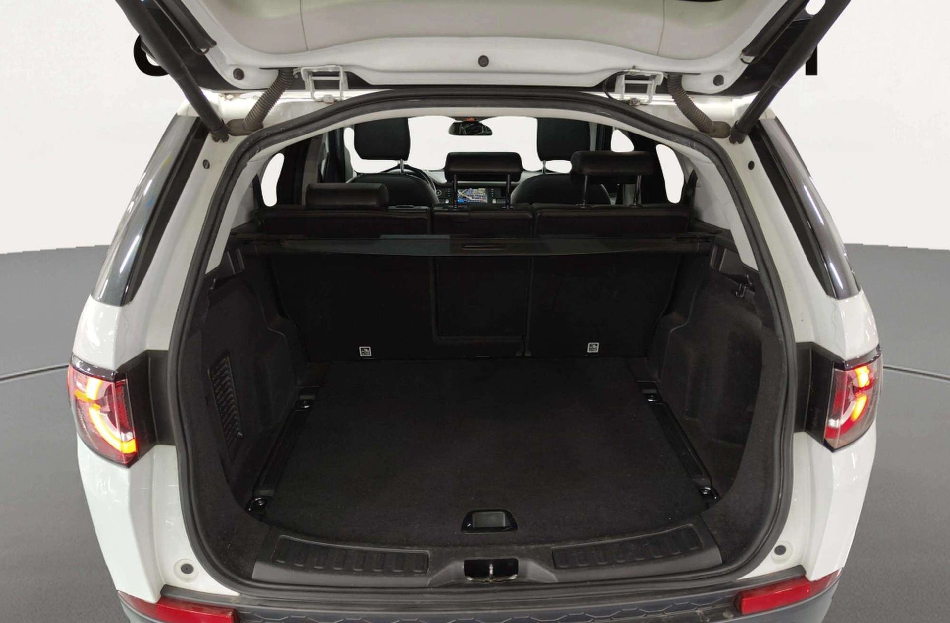 Land Rover Discovery Sport 2.0L TD4 SE 4x4 - foto 20