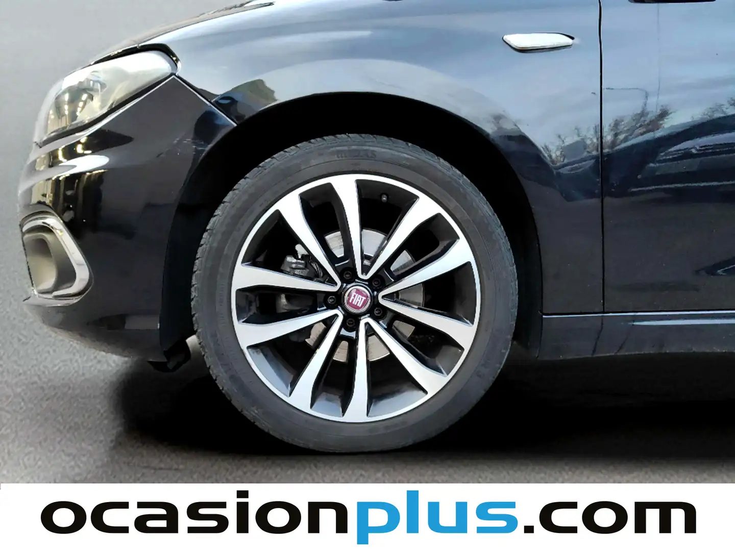 Foto Fiat Tipo Fiat Tipo 1.4 T-Jet Gasolina/GLP Lounge (120 CV)