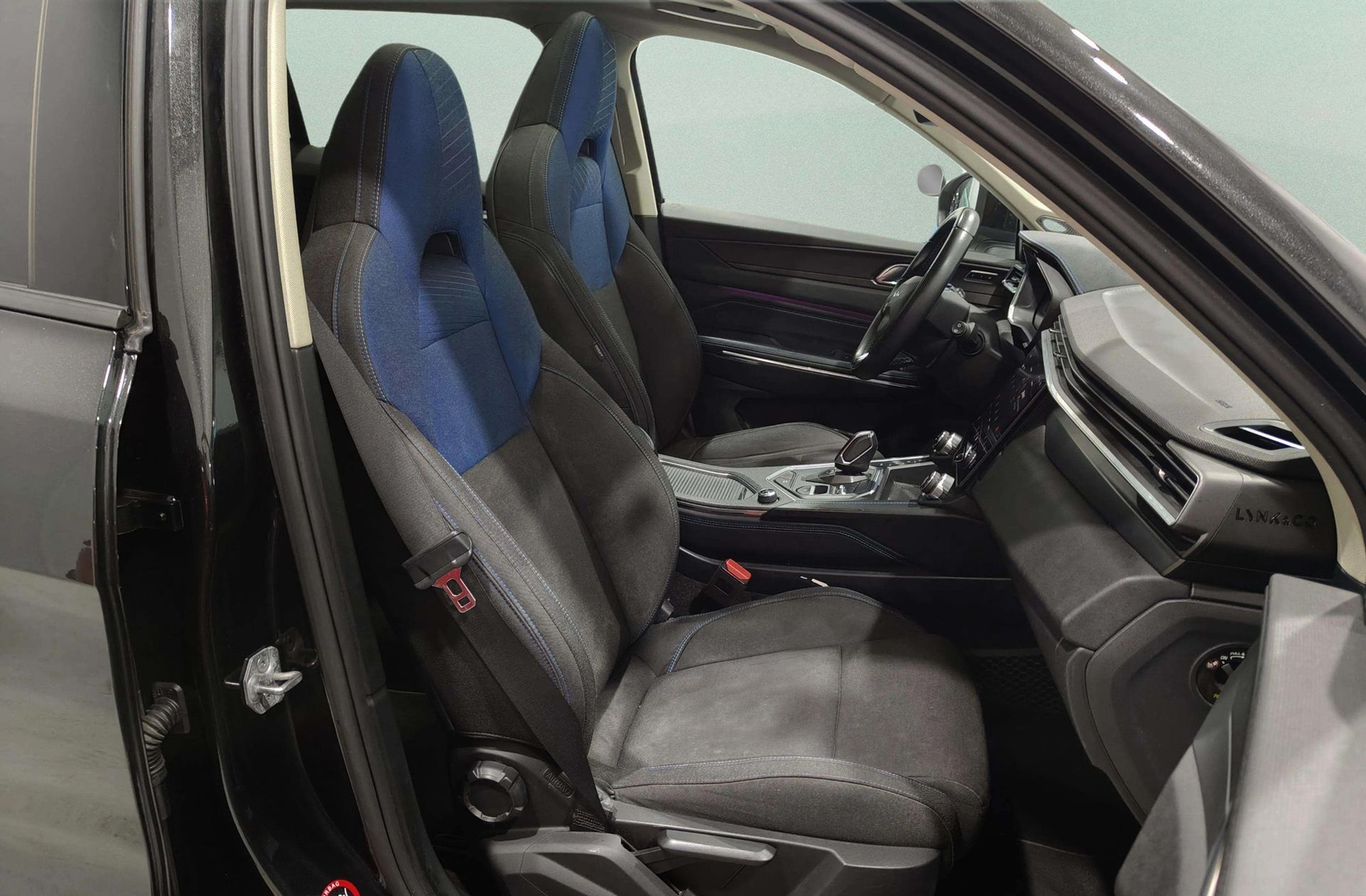 Lynk & Co 01 1.5 PHEV - foto 27