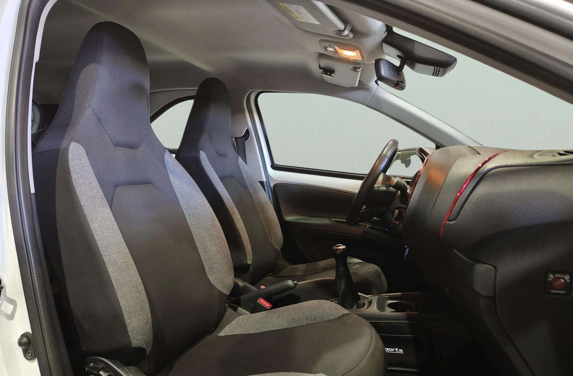 Toyota Aygo X 1.0 VVT-I Play - foto 16