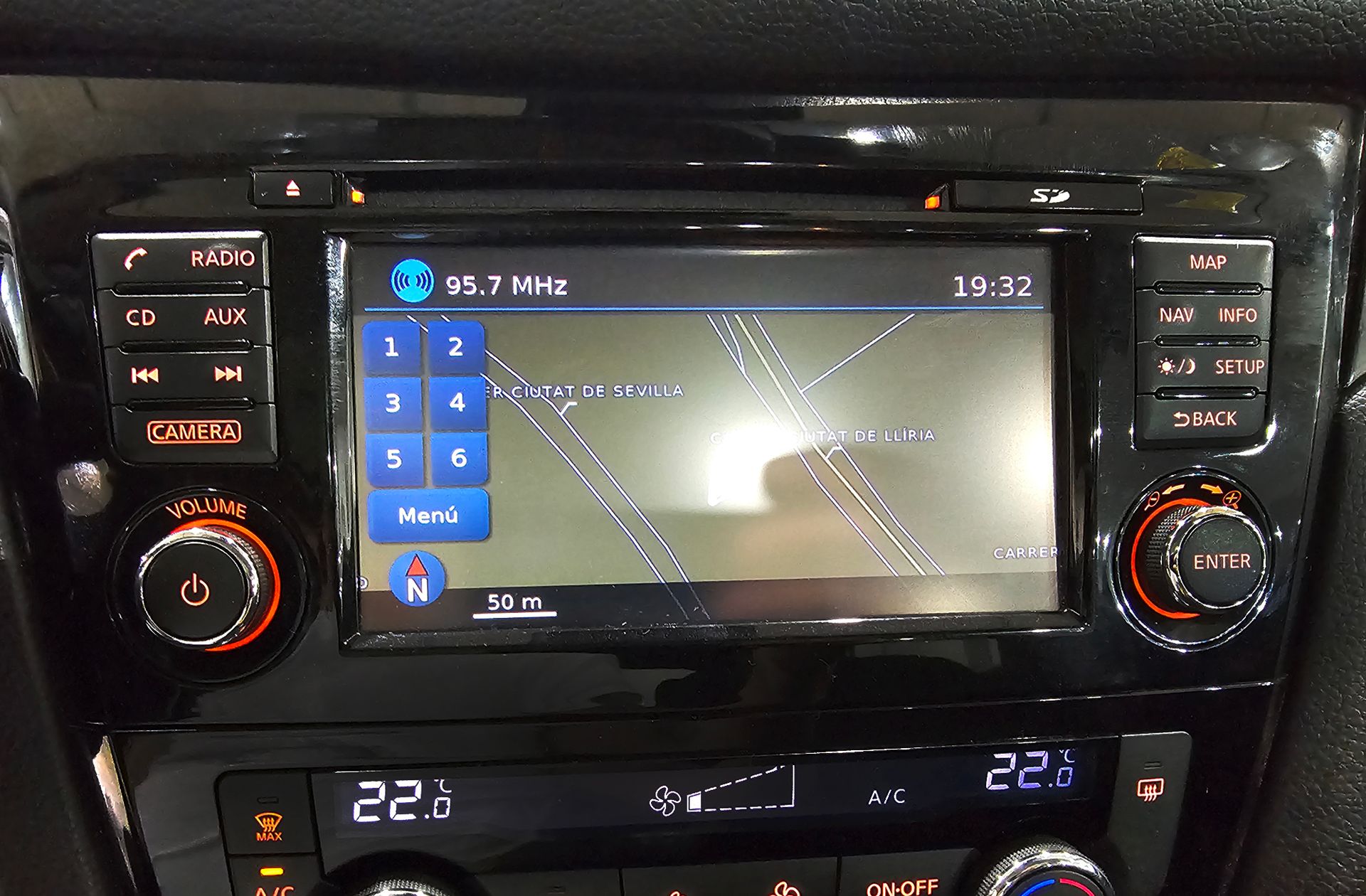 Nissan Qashqai 1.6 dCi N-Connecta 4x2 - foto 7