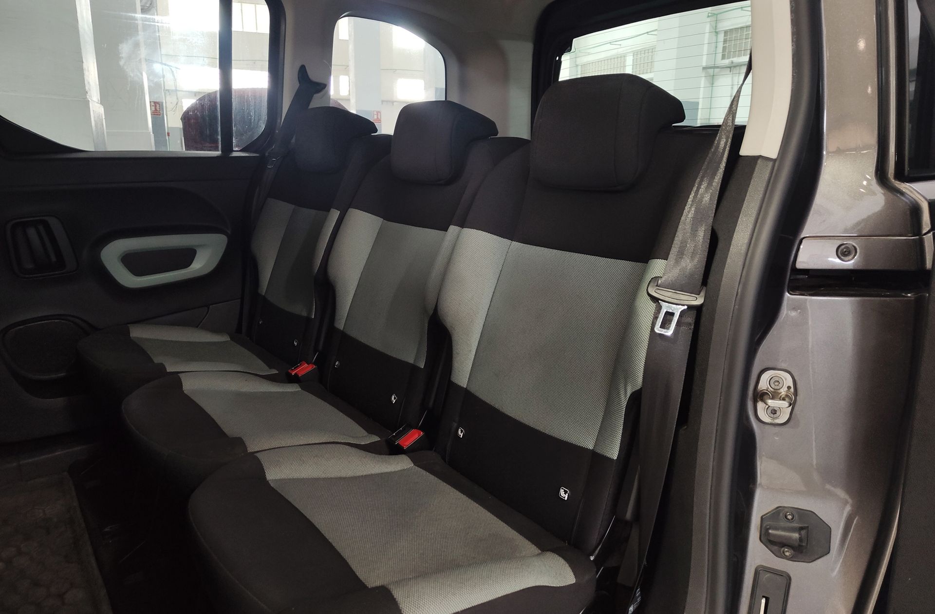 Citroën Berlingo BlueHDi 100 Talla M Shine - foto 12