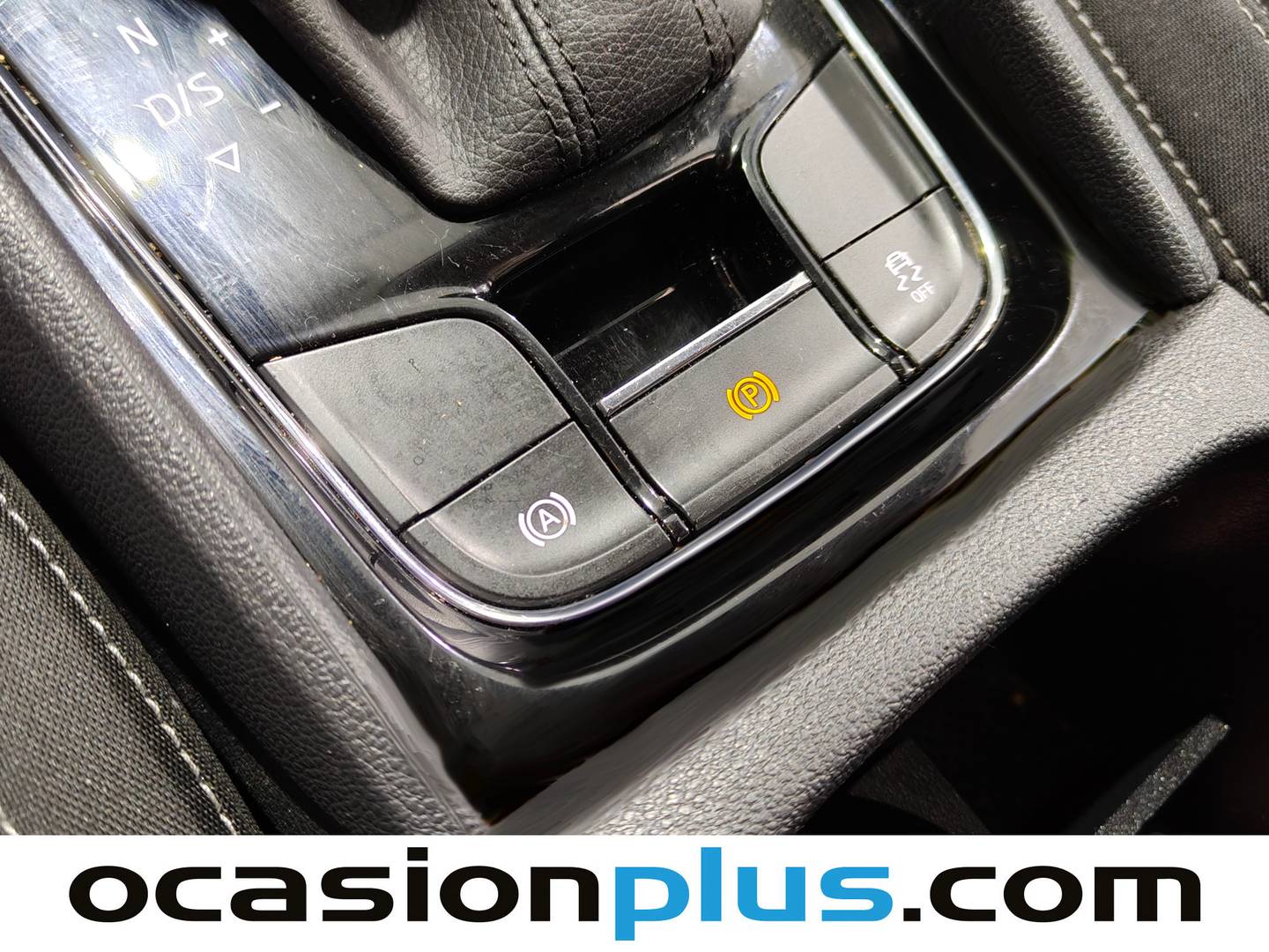 Foto Skoda Karoq Skoda Karoq 1.5 TSI ACT Ambition DSG (150 CV)