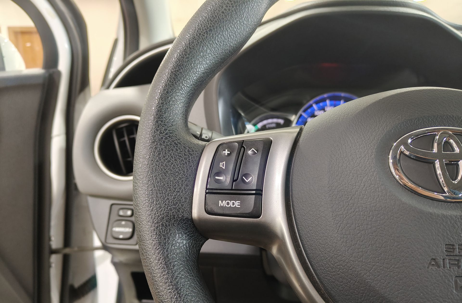 Toyota Yaris 1.5 Hybrid Active - foto 20