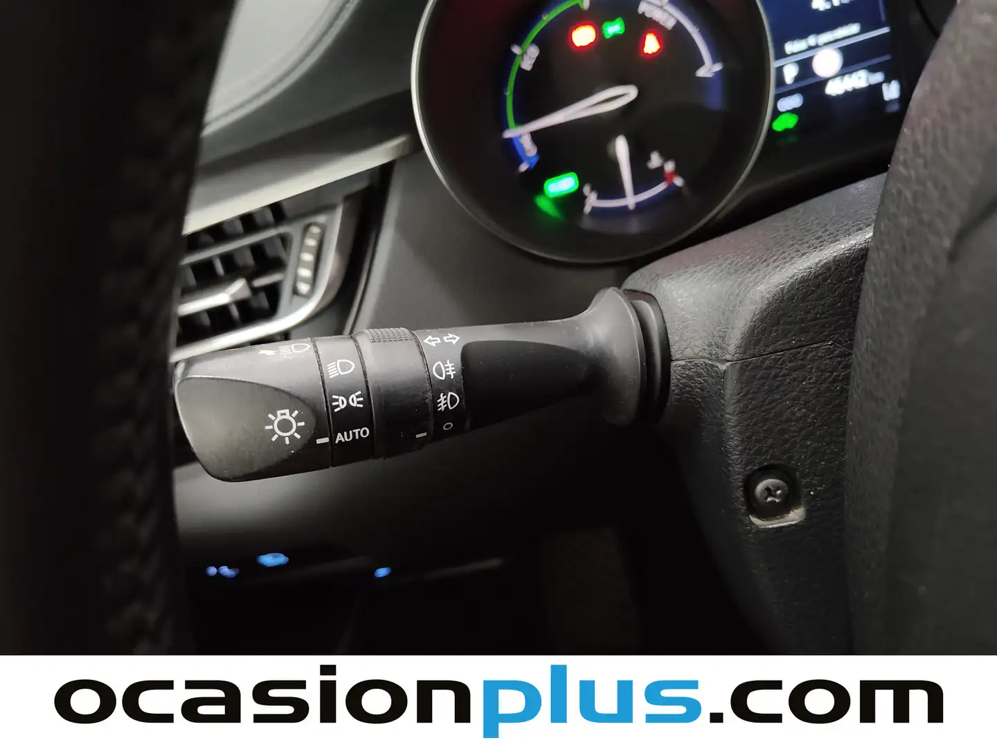 Foto Toyota C-HR Toyota C-HR 1.8 125H Advance (122 CV)