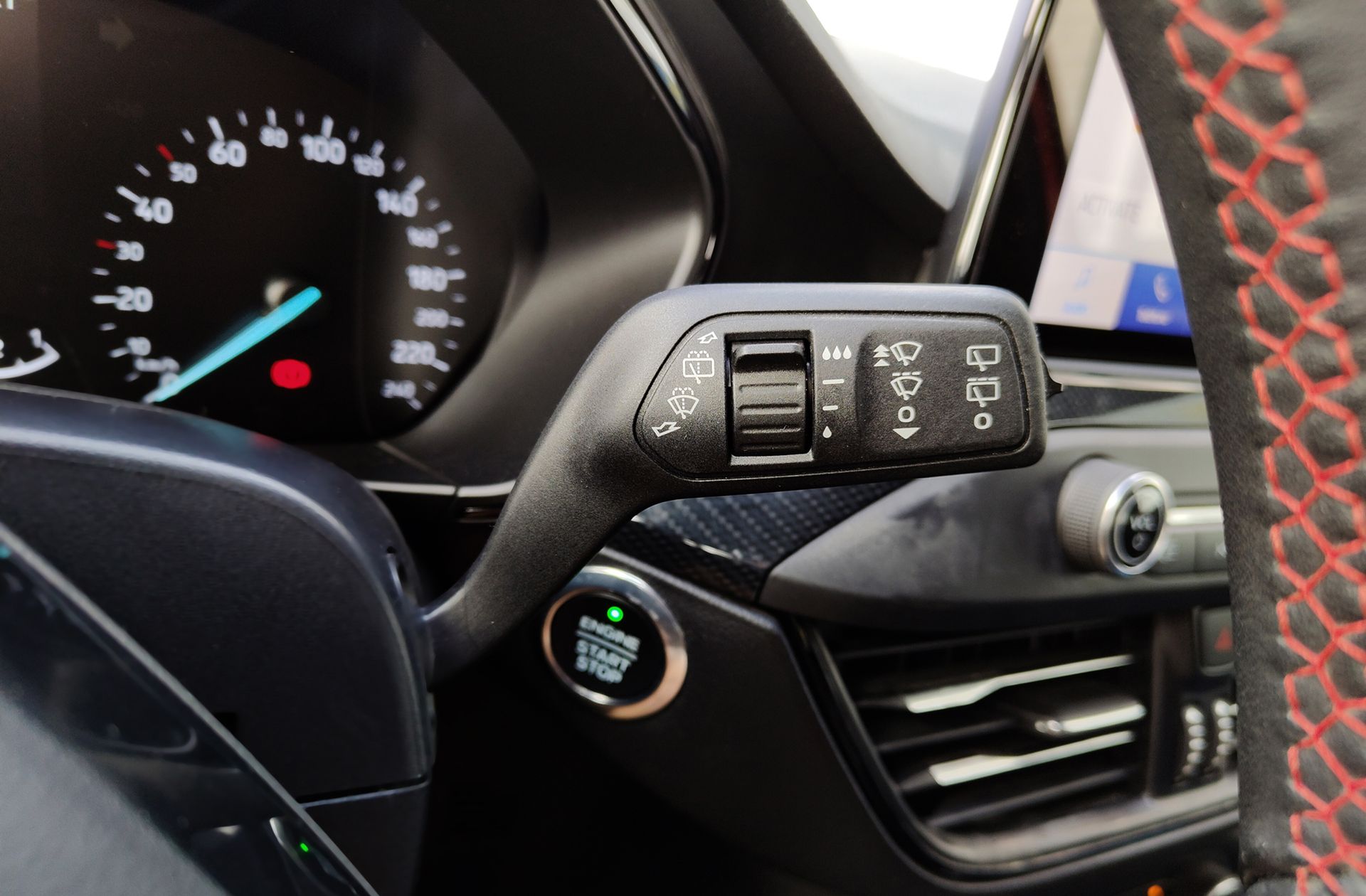Ford Focus 1.0 EcoBoost ST-Line - foto 33
