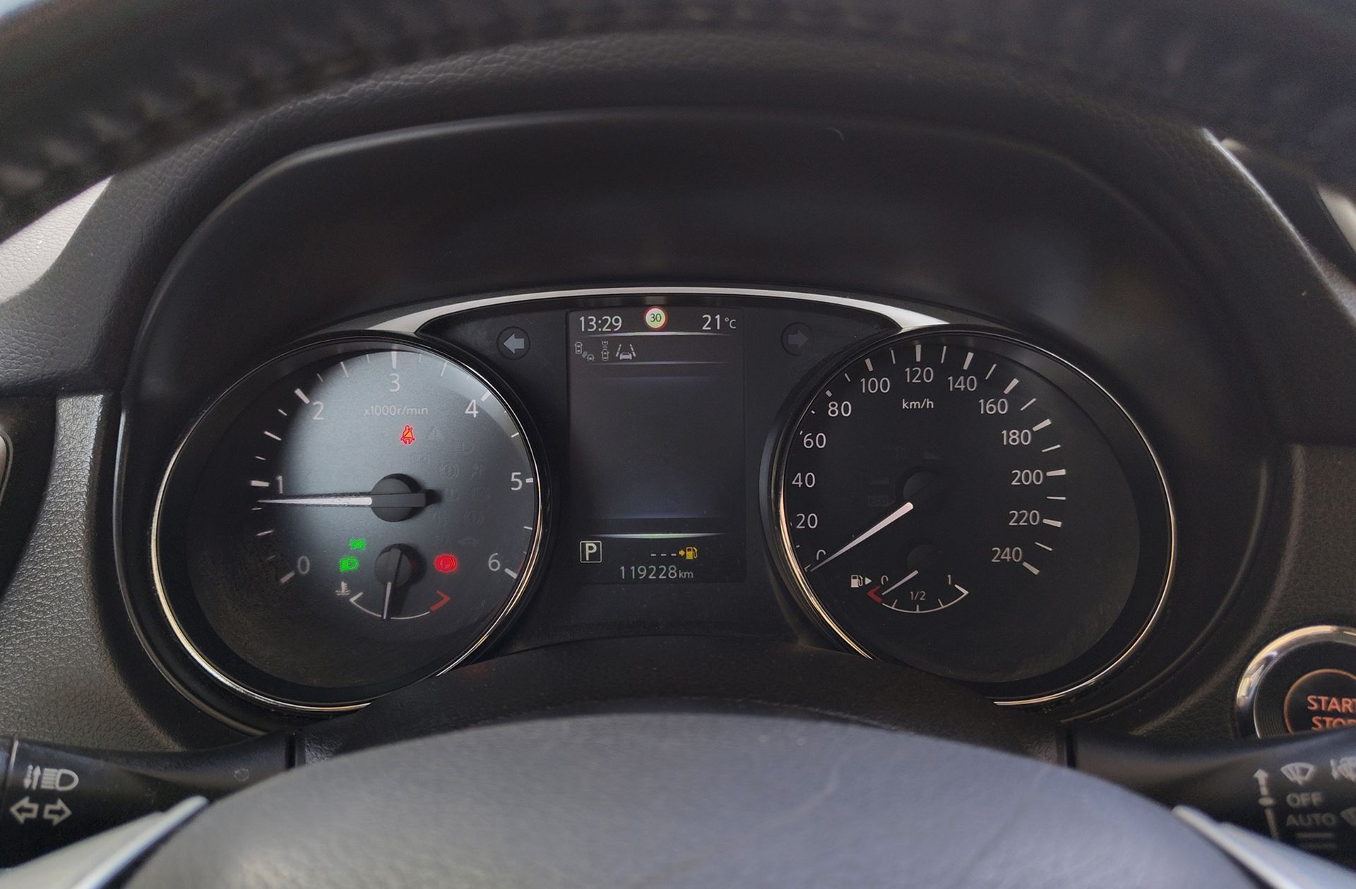 Nissan X-Trail 1.6 dCi Tekna Xtronic - foto 32