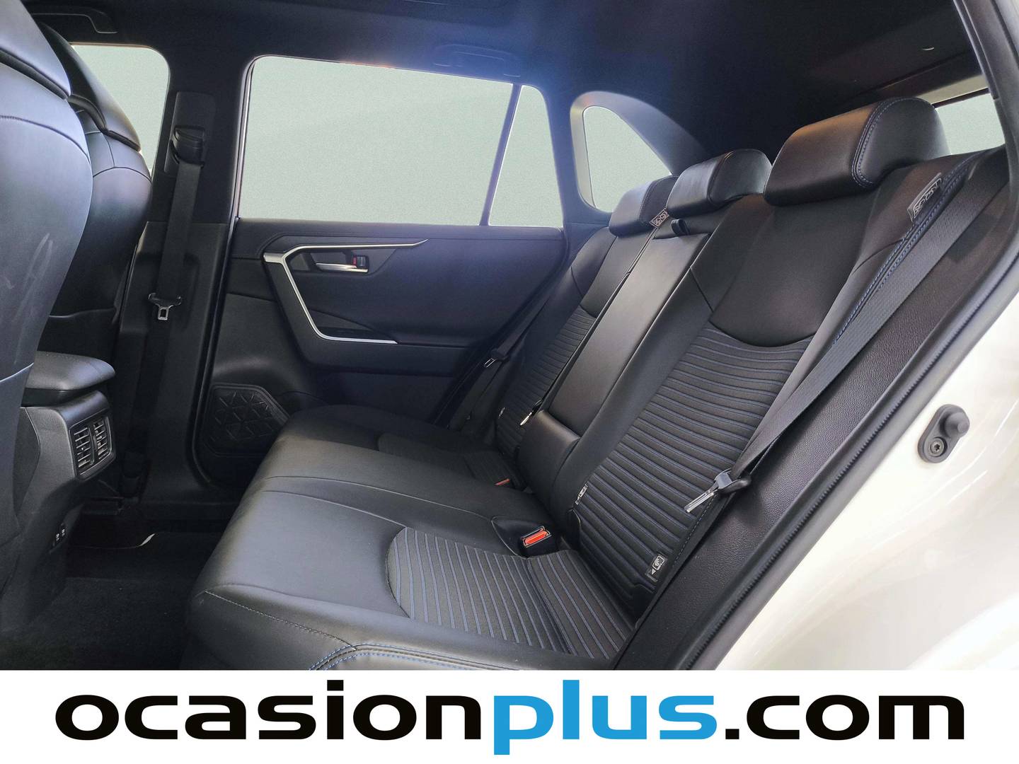Foto asientos traseros Toyota Rav4 Toyota Rav4 2.5l Hybrid Feel! 4WD (222 CV)
