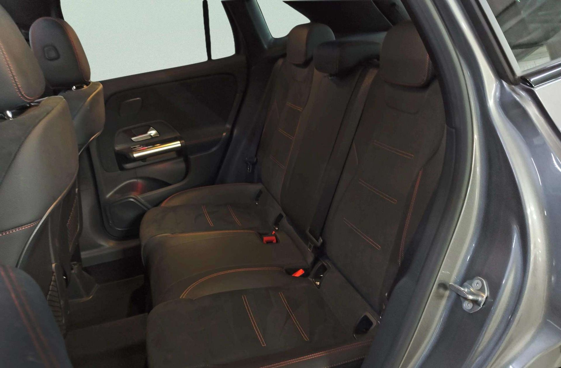 Mercedes-Benz GLA 220 d 4Matic Pack AMG - foto 15