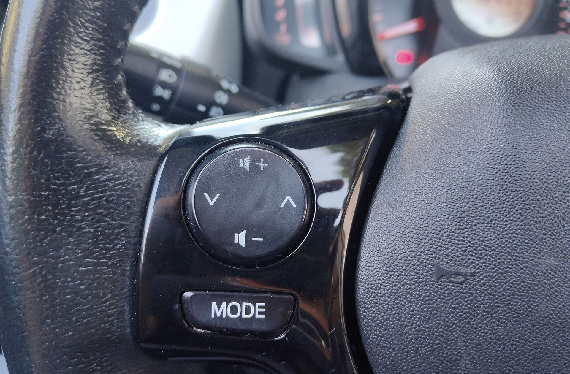 Peugeot 108 1.2 PureTech Roland Garros Top! - foto 20