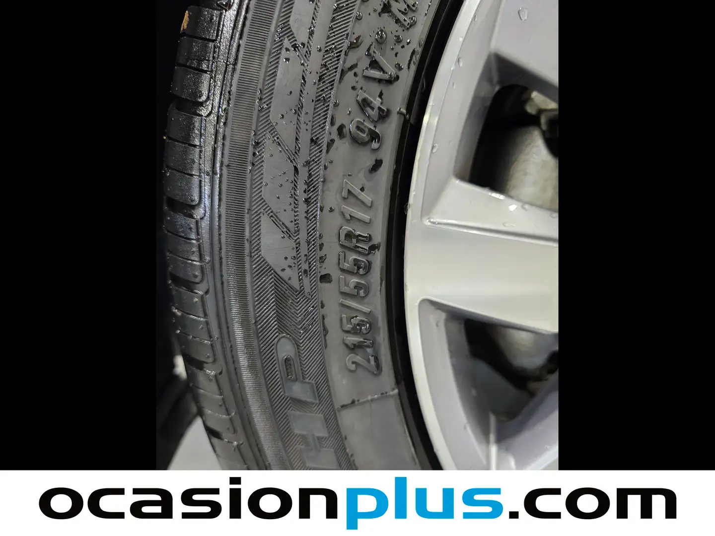 Foto Volkswagen T-Roc Volkswagen T-Roc Advance R-Line 1.0 TSI (110 CV)