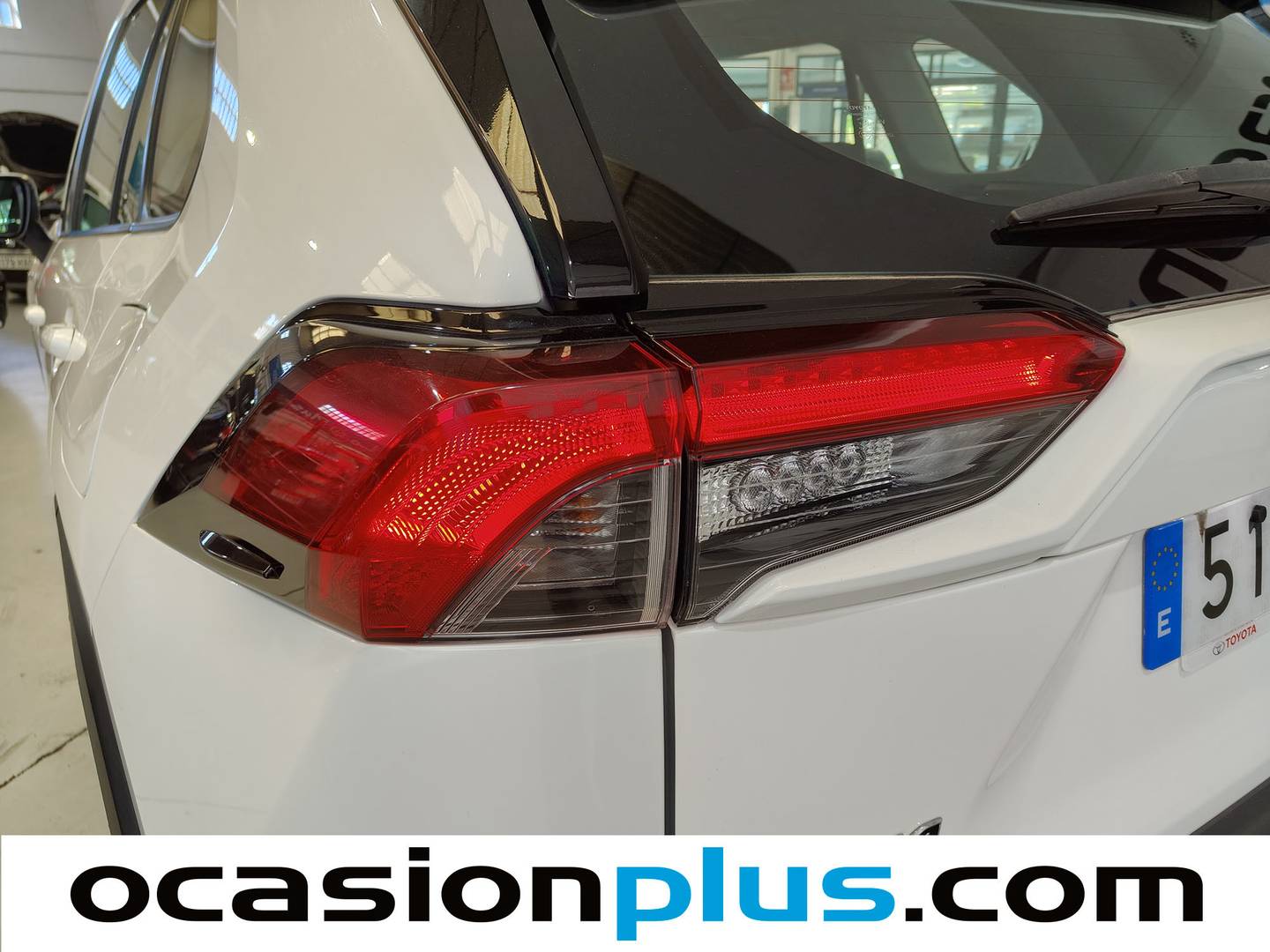 Foto Toyota Rav4 Toyota Rav4 220H Business 4WD (222 CV)